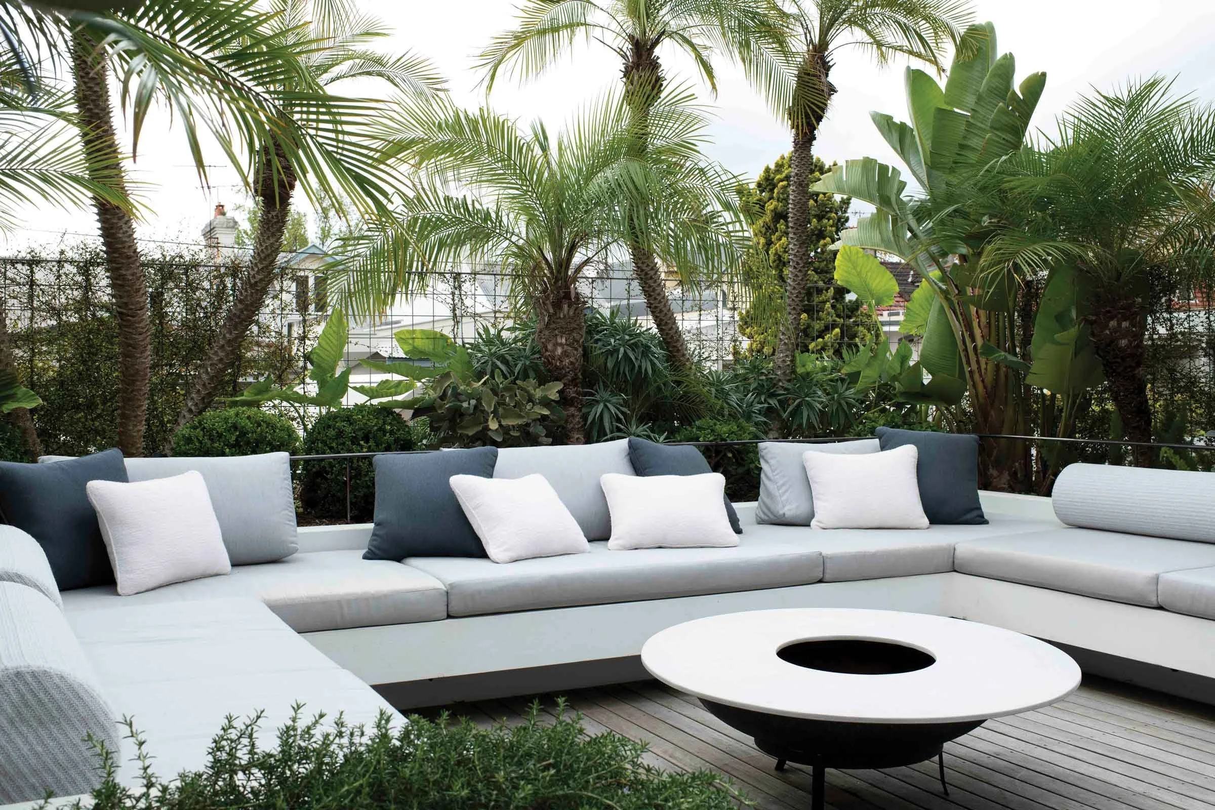 ©+ADAM+ROBINSON+DESIGN+landscape+designer+Sydney+BANNER+03.jpg