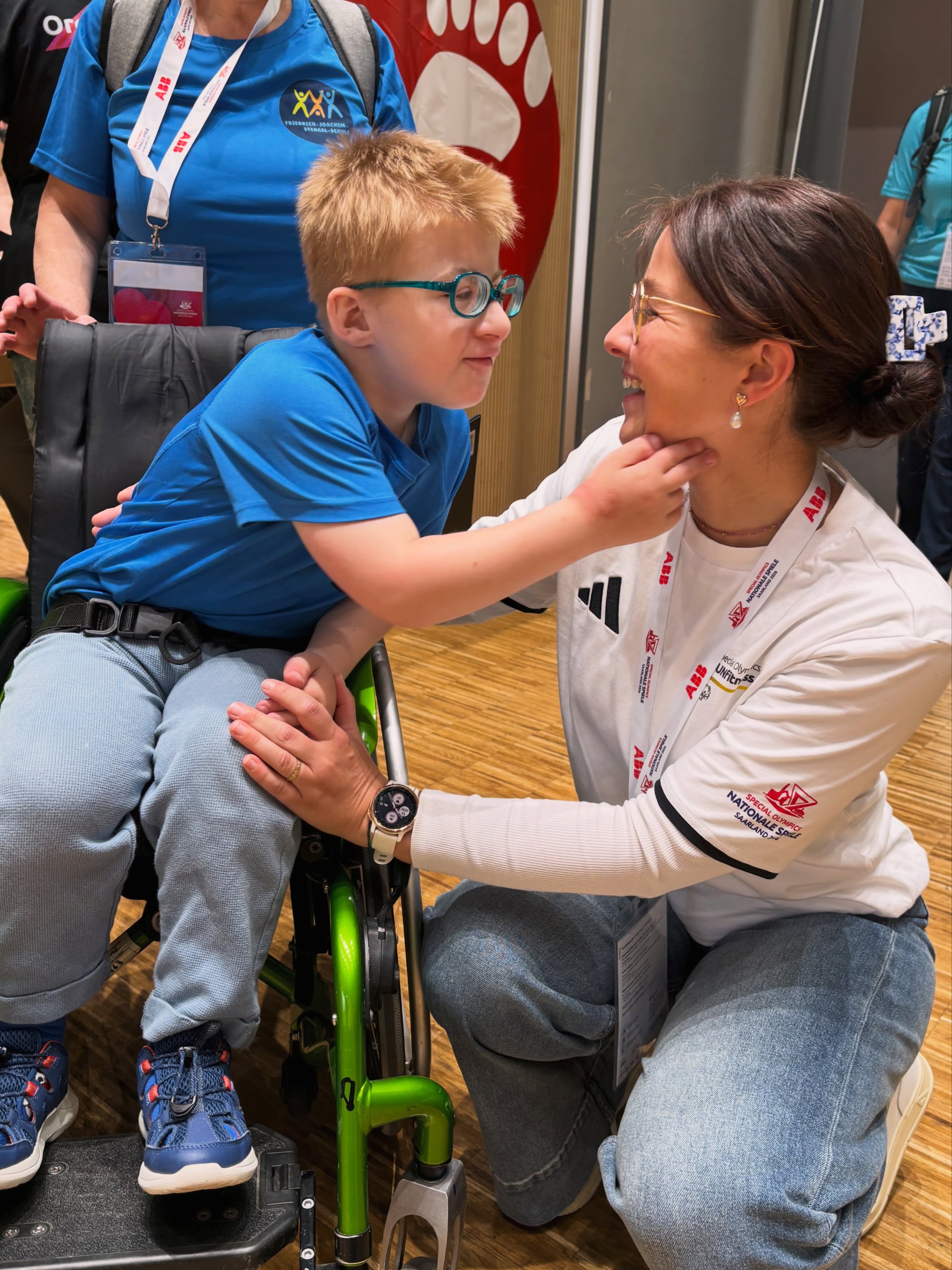 Kinder brauchen M&ouml;glichkeiten. Keine Barrieren. 💛🌱 #specialolympics #specialolympicssaarland #kinderphysiotherapie