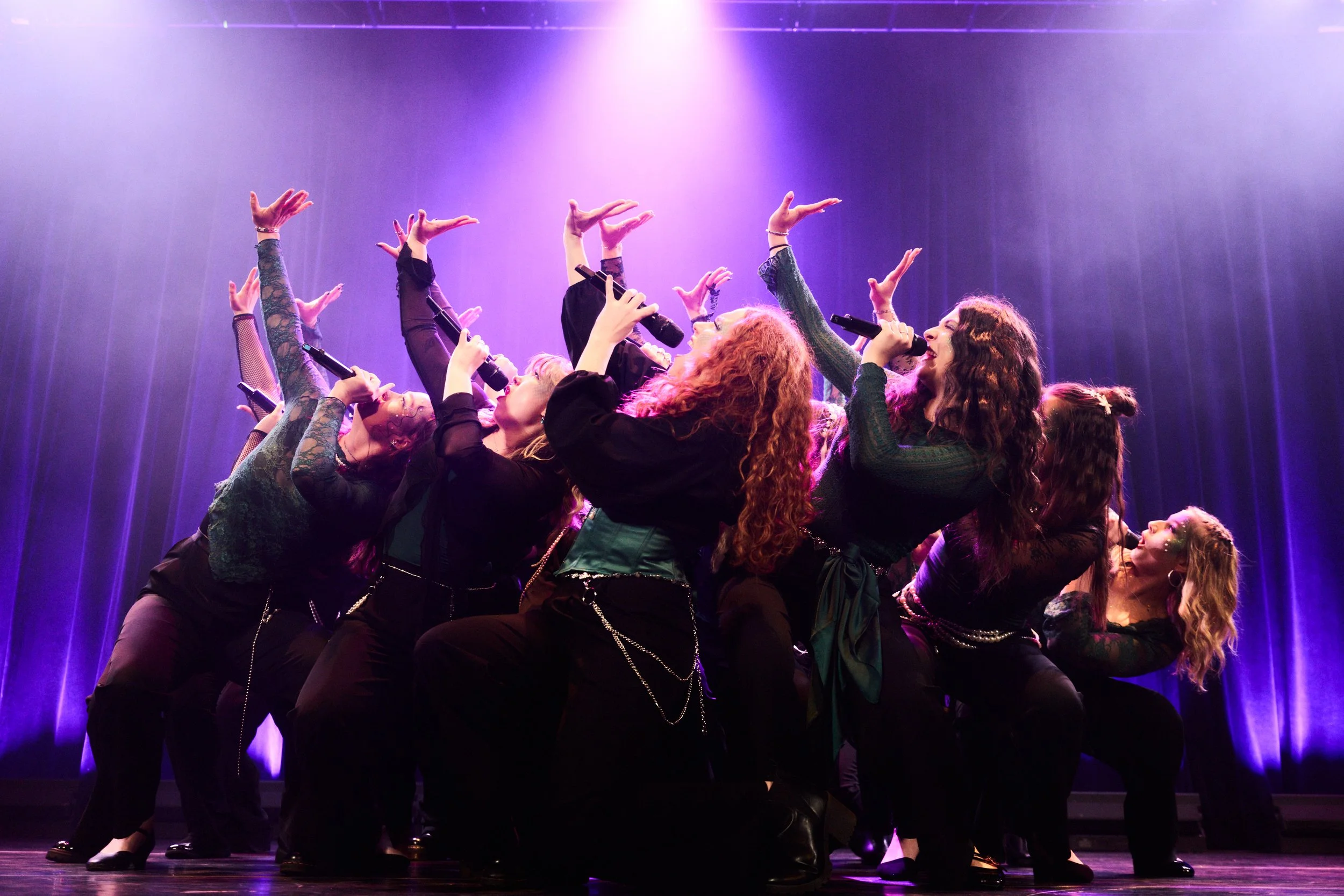 VarsityVocals_ICCA_Finals2026_IanShiff_00709_ACubBella.jpg
