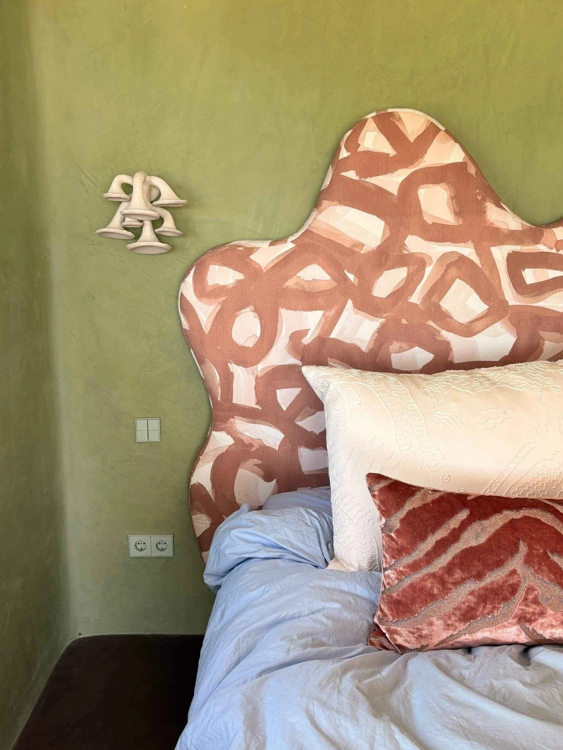 CUSTOM-UPHOLSTERY-HEADBOARD-MADE-TO-ORDER-MALLORCA.jpg