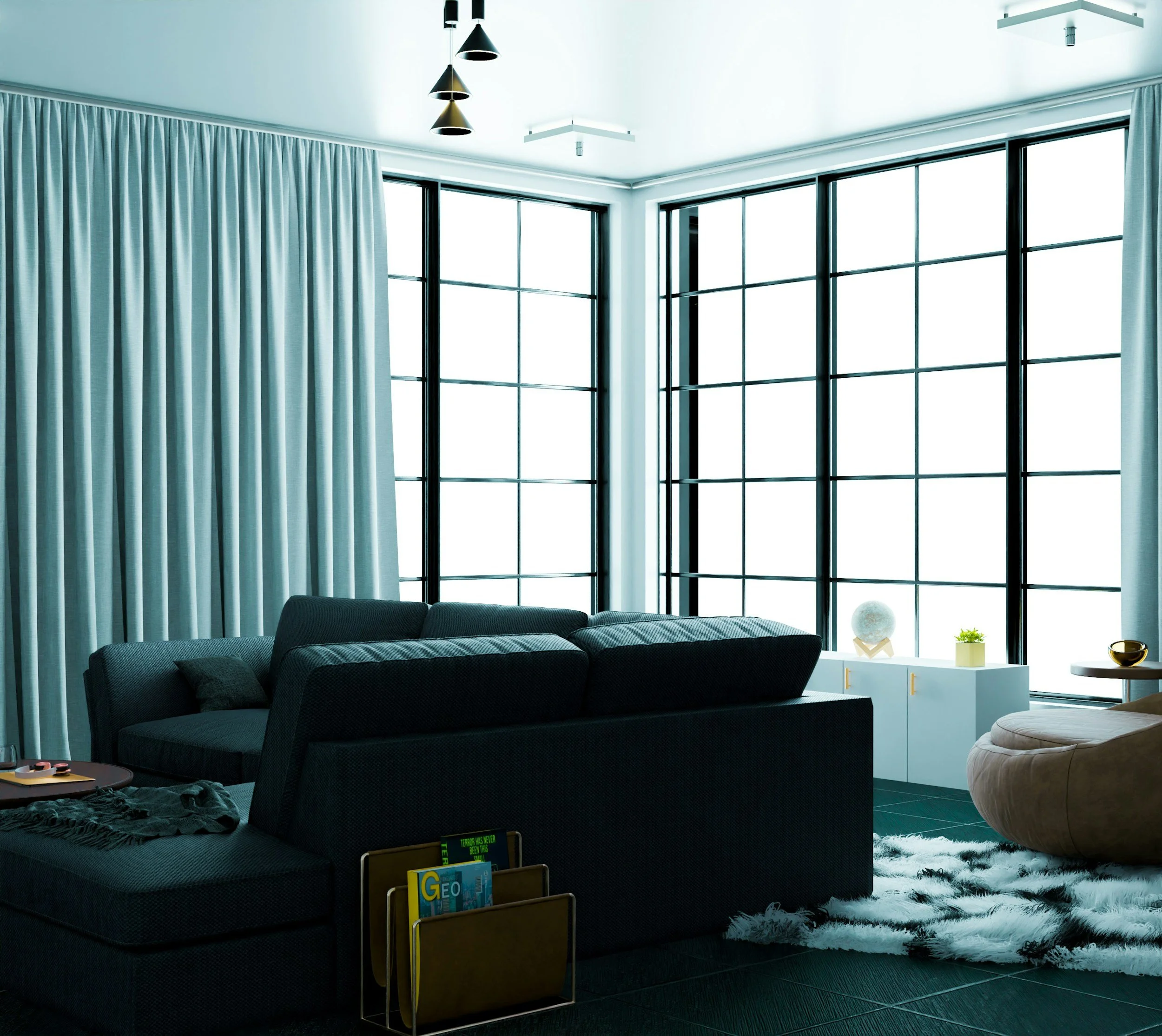 Modernes Wohnzimmer mit großen Fenstern, schwarzen Sofas, einem Teppich, Gardinen, und Dekorationen auf einer Kommode, darunter ein Globus, eine Pflanze und Kerzen, mit einem Bücherregal im Vordergrund.