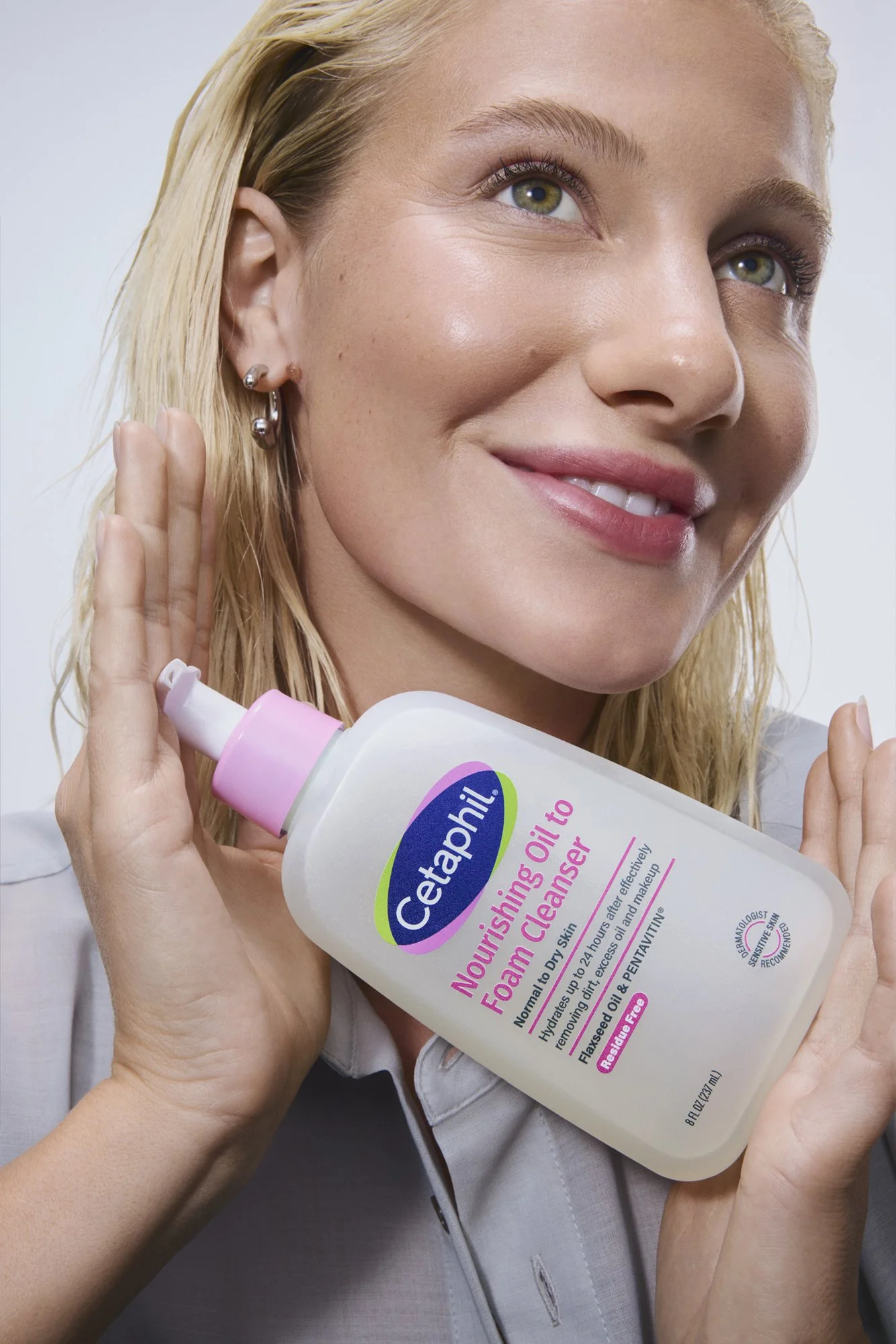 CETAPHIL_NOURISH_12_KENNEDY_WITH_PRODUCT_03461_HR2.jpg