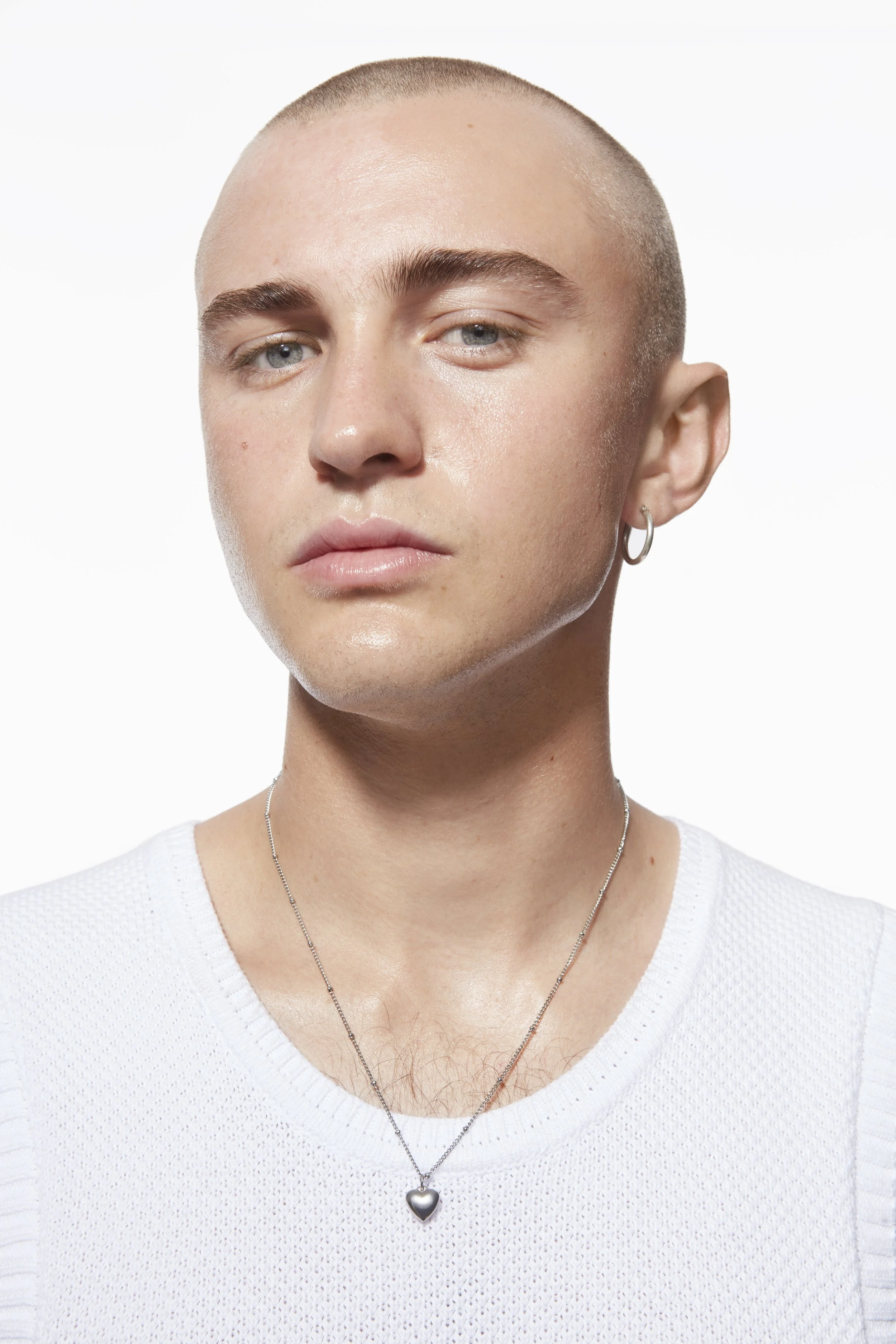 F_THIERRY_Clean_Skin_Portrait_220720_YTTP_0061_V3.jpg