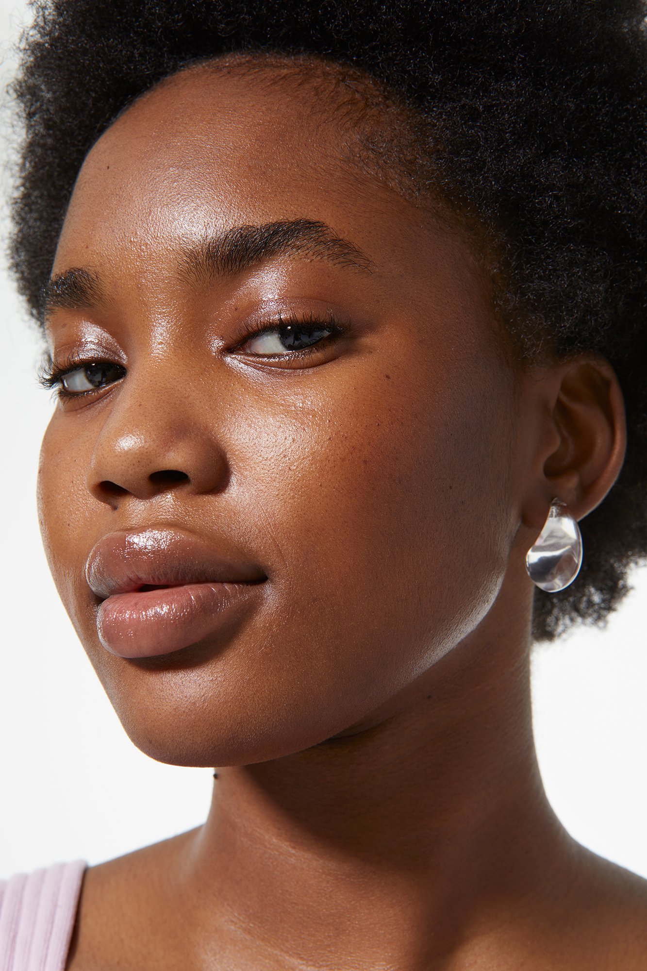 F_ISA_CLEAN_SKIN_PORTRAIT-2090_V2_LR.jpg