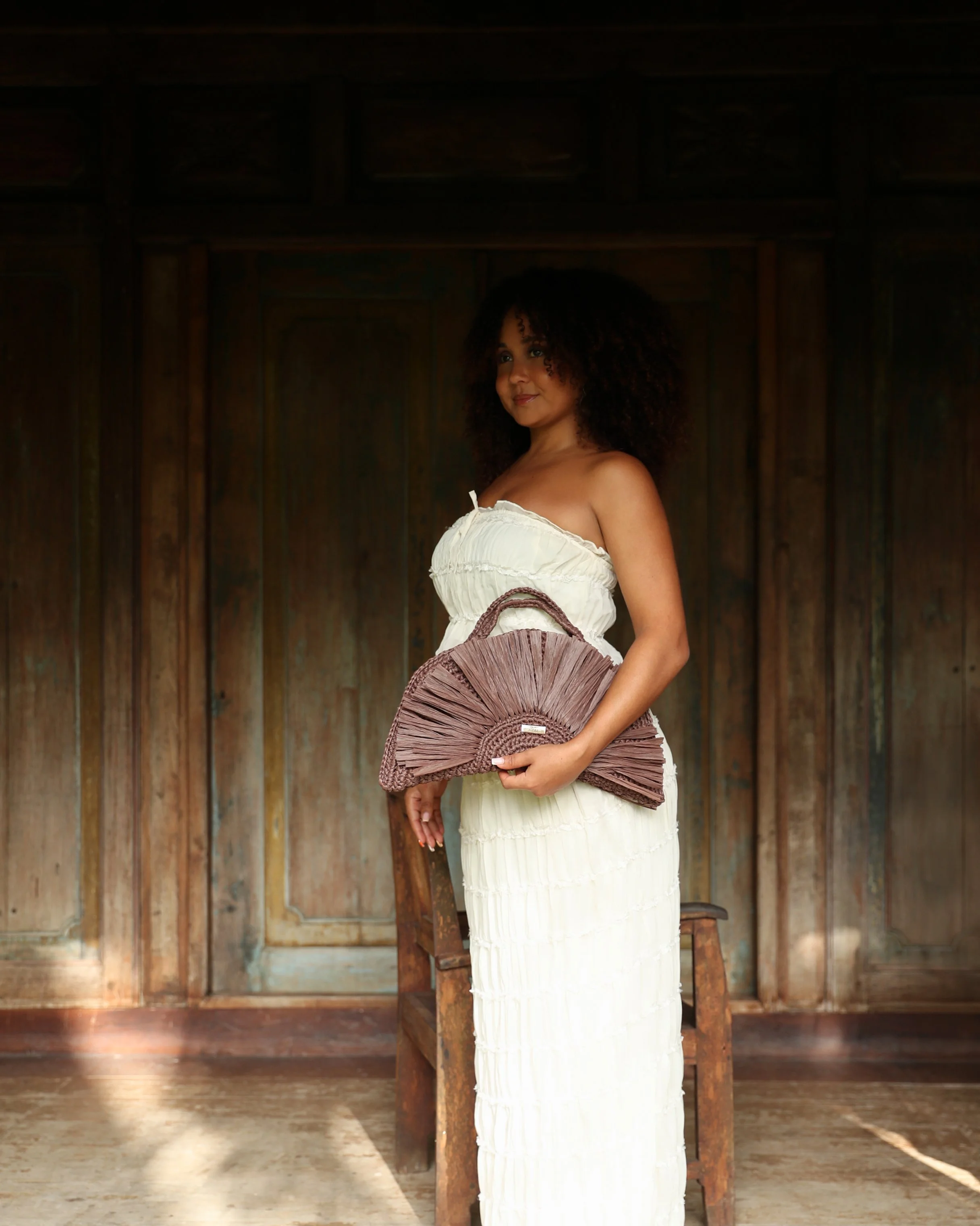 Sac à main artisanal en raphia pour femme – Joyra