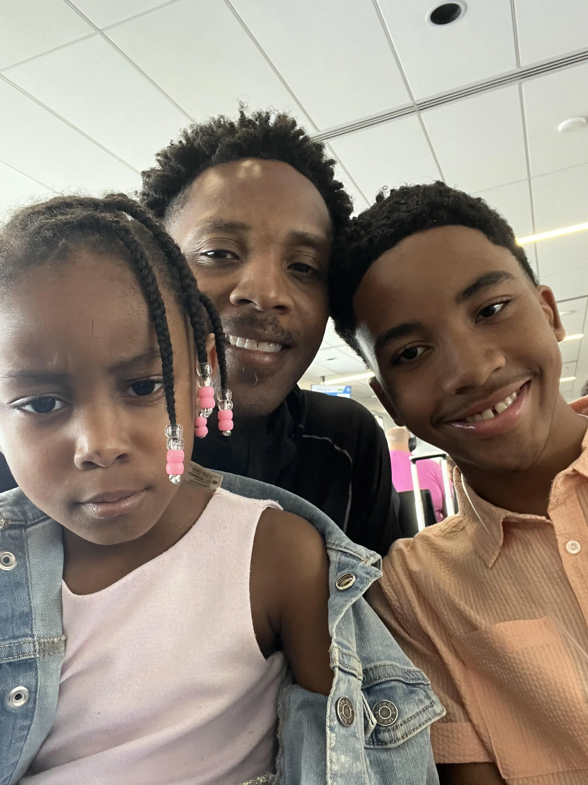Bo Hill's son and grandchildren
