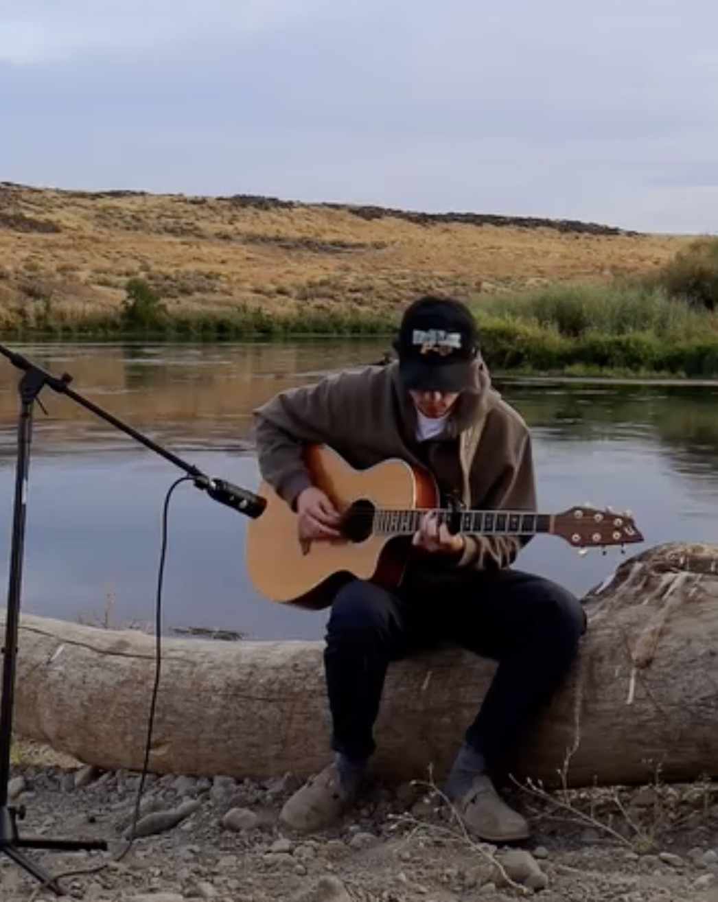 LIVE MUSIC! Featuring Carson Dietz