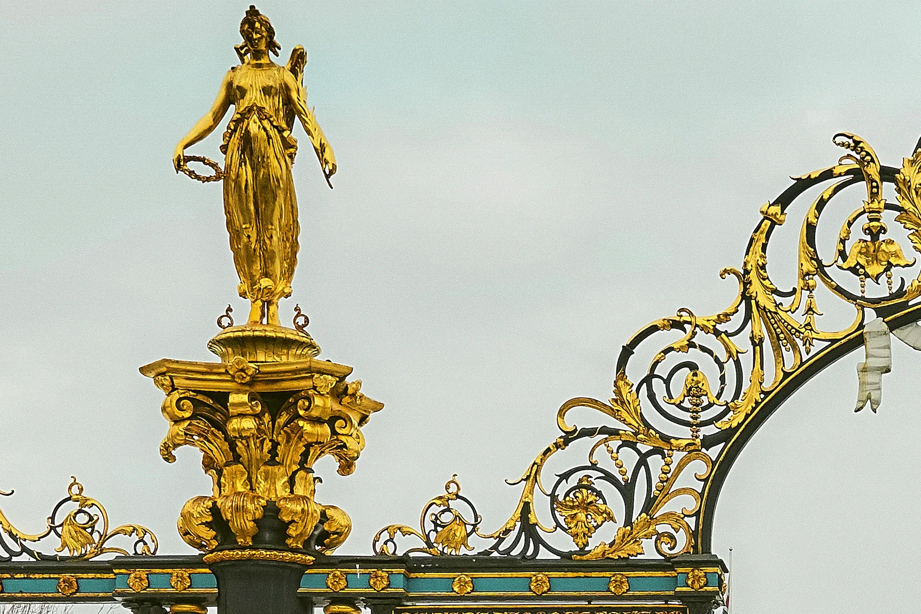 warrington-golden-gates-in-winnter-hight-res-2024 2.webp
