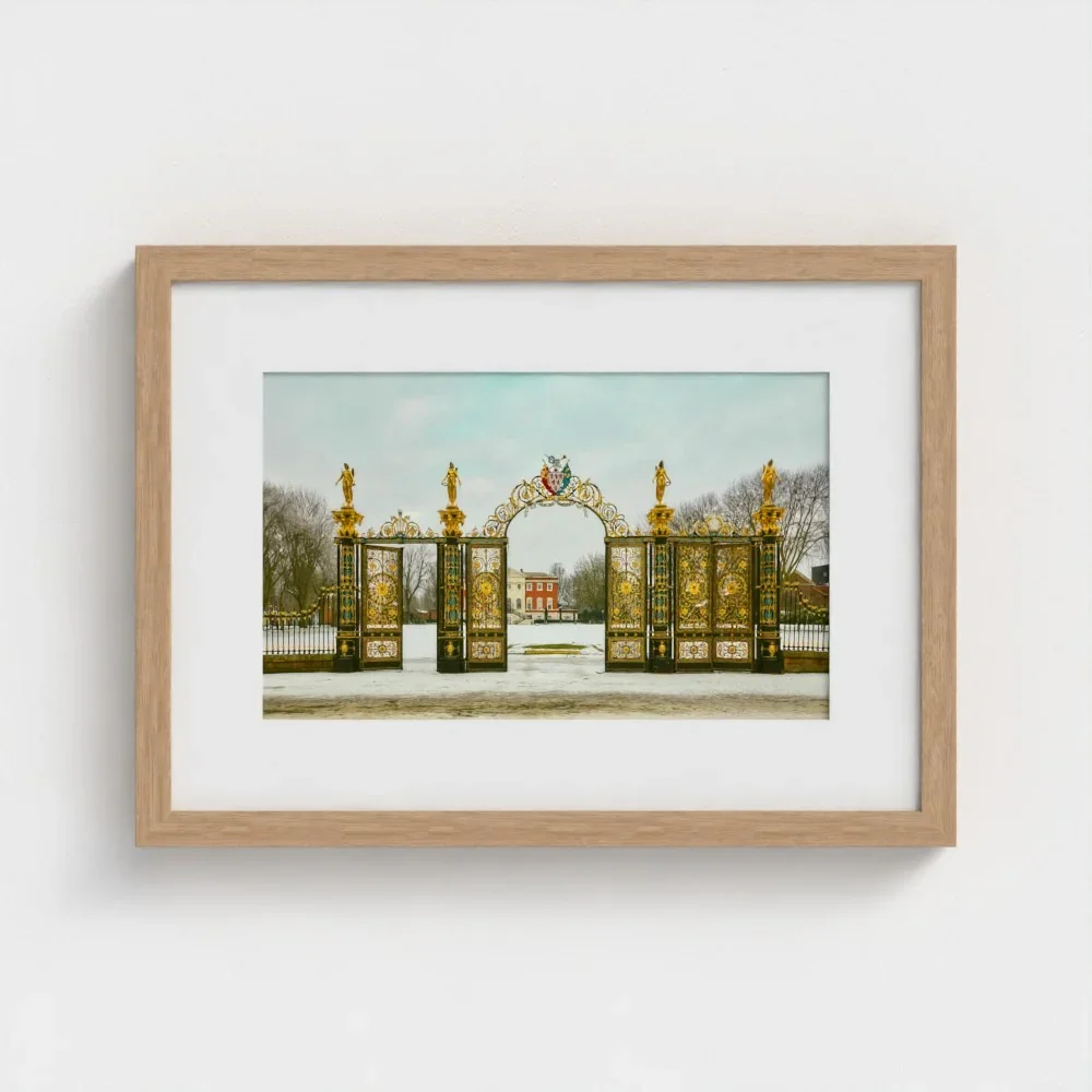 warrington-golden-gates-size-a3-wood-framed-&-mount-print.webp