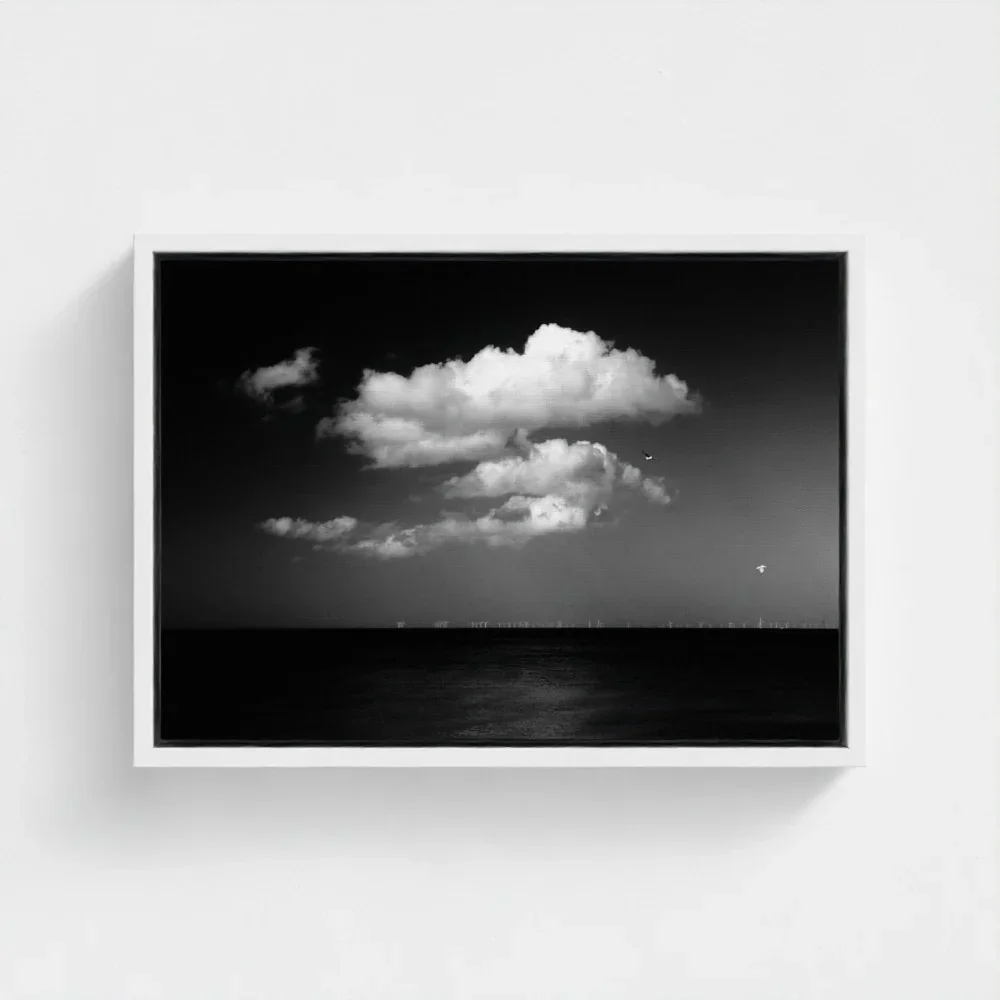 llandudno-promenade-north-wales-size-a3-white-framed-canvas.webp