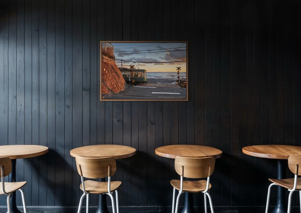 kamakura-train-slam-dunk-wall-art-bar.webp