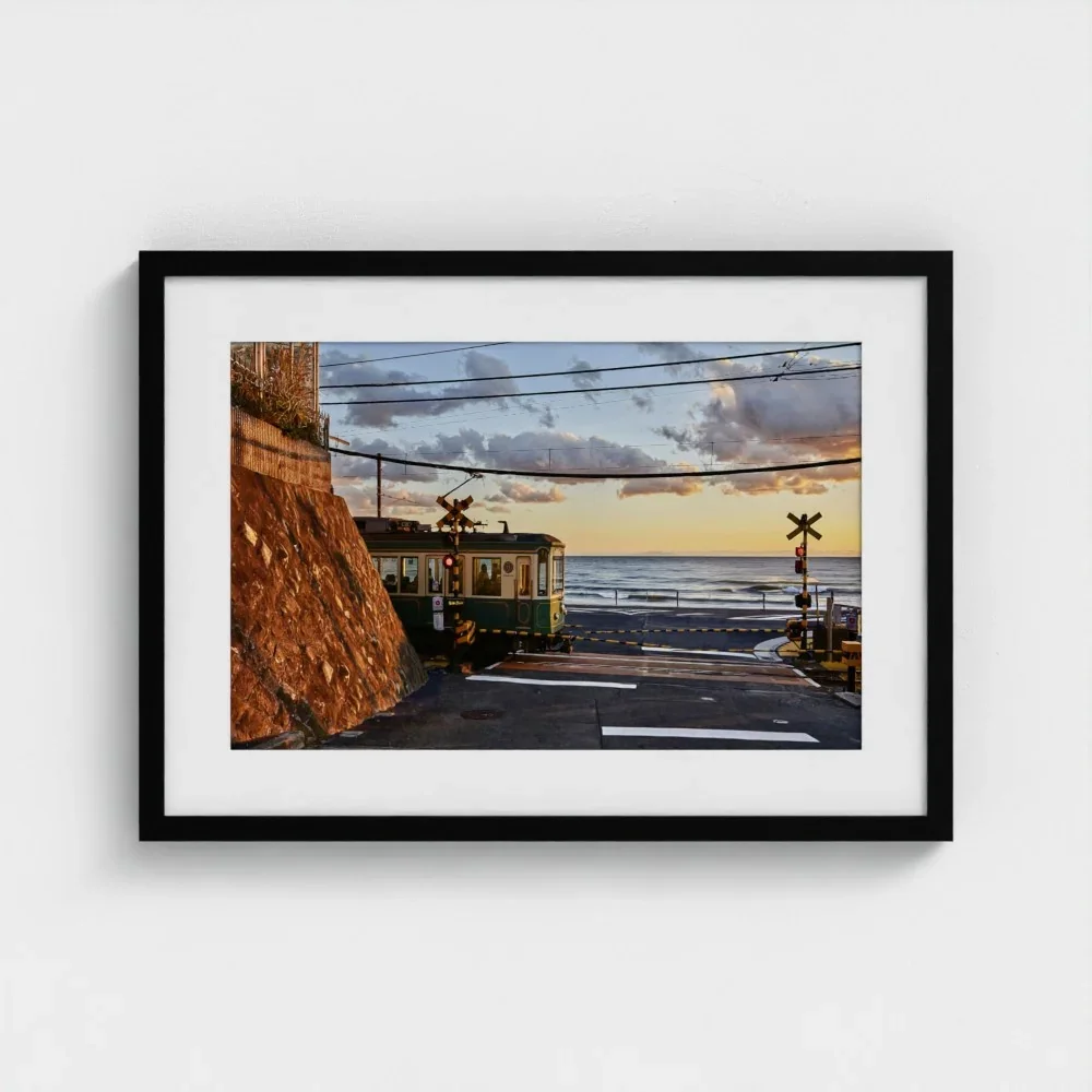 湘南の風と江ノ電 Kamakura, Japan I Fine Art Photography Print