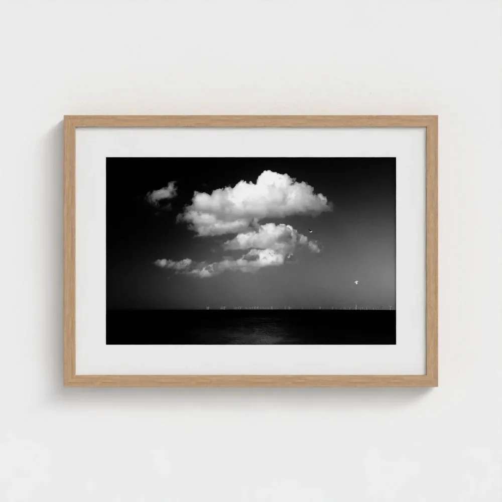 llandudno-promenade-north-wales-size-a2-wood-framed-&-mount-print.webp