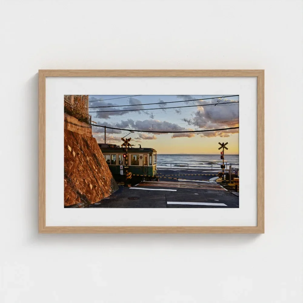 湘南の風と江ノ電 Kamakura, Japan I Fine Art Photography Print