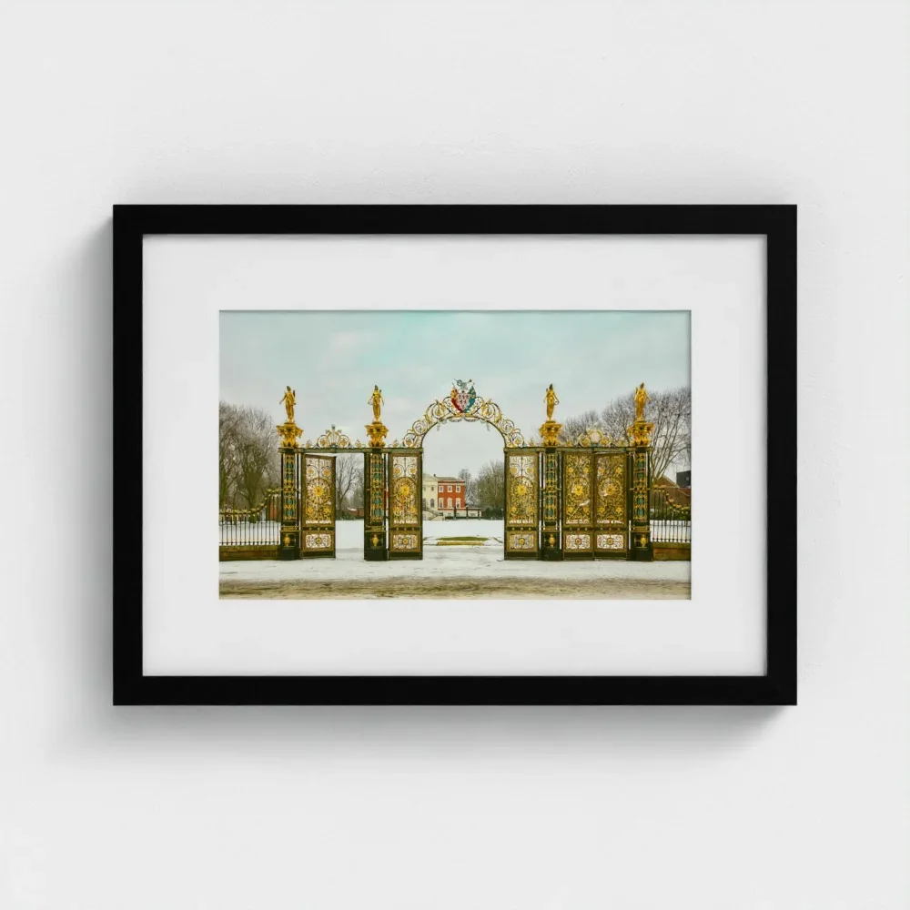 warrington-golden-gates-size-a3-black-framed-&-mount-print.webp