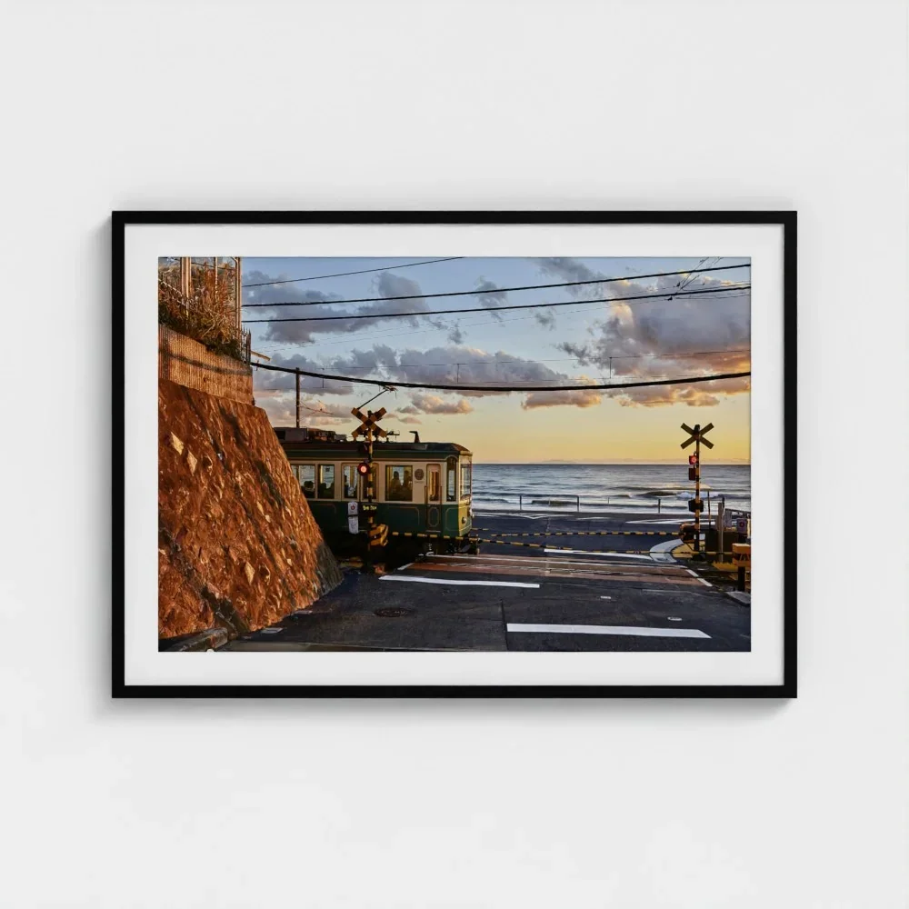 湘南の風と江ノ電 Kamakura, Japan I Fine Art Photography Print