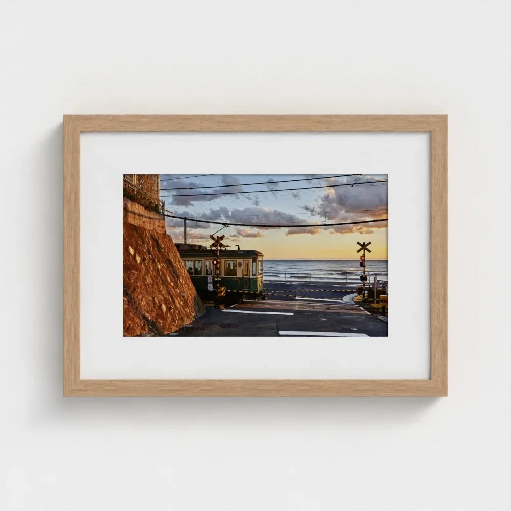 kamakura-train-slam-dunk-natural-frame-mount-fine-art-print-a3.webp