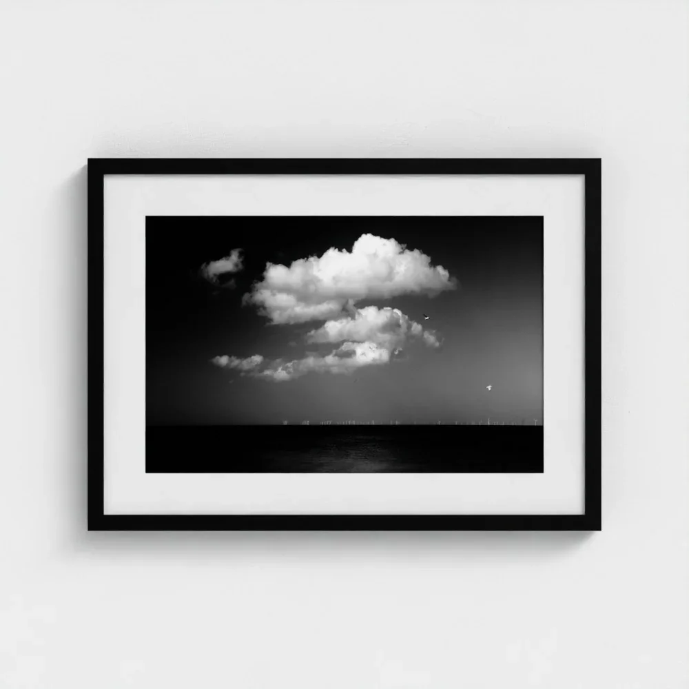 llandudno-promenade-north-wales-size-a2-black-framed-&-mount-print.webp