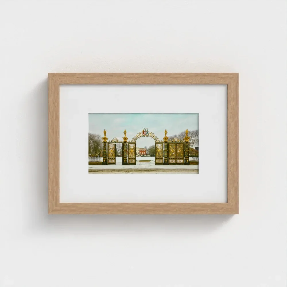 warrington-golden-gates-size-a4-wood-framed-&-mount-print.webp