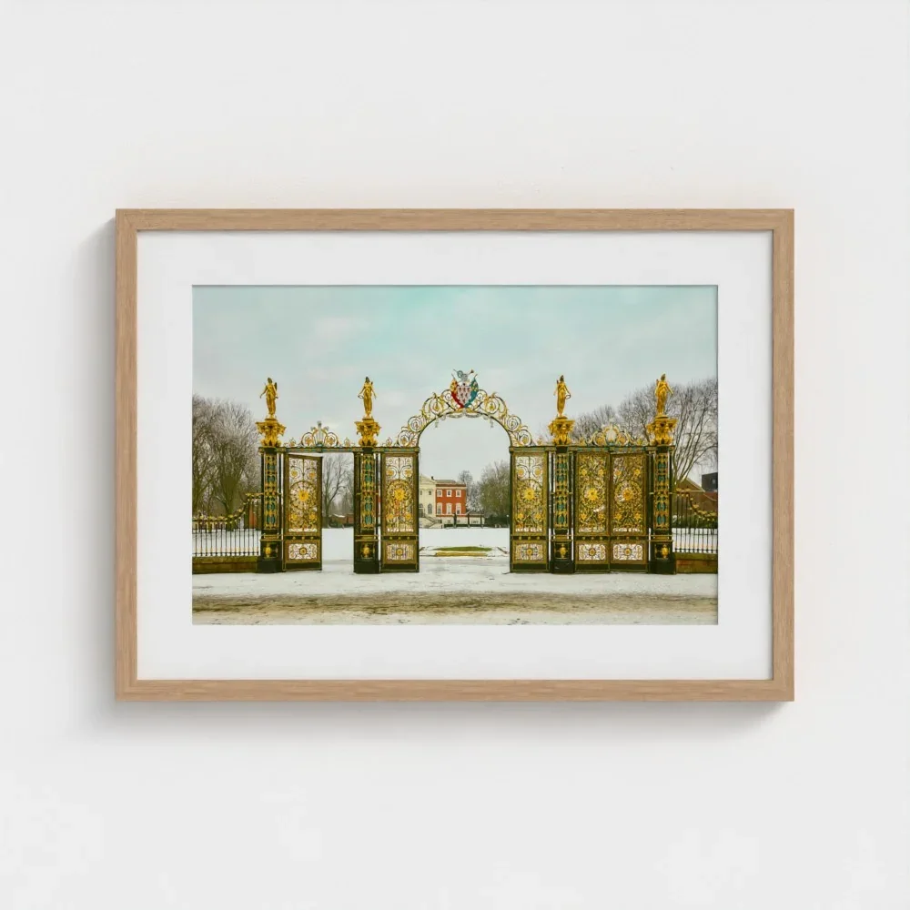 warrington-golden-gates-size-a2-wood-framed-&-mount-print.webp