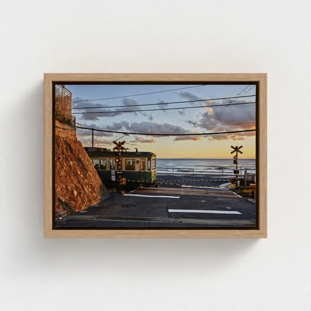 kamakura-train-slam-dunk-size-a4-wood-frame-canvas.webp