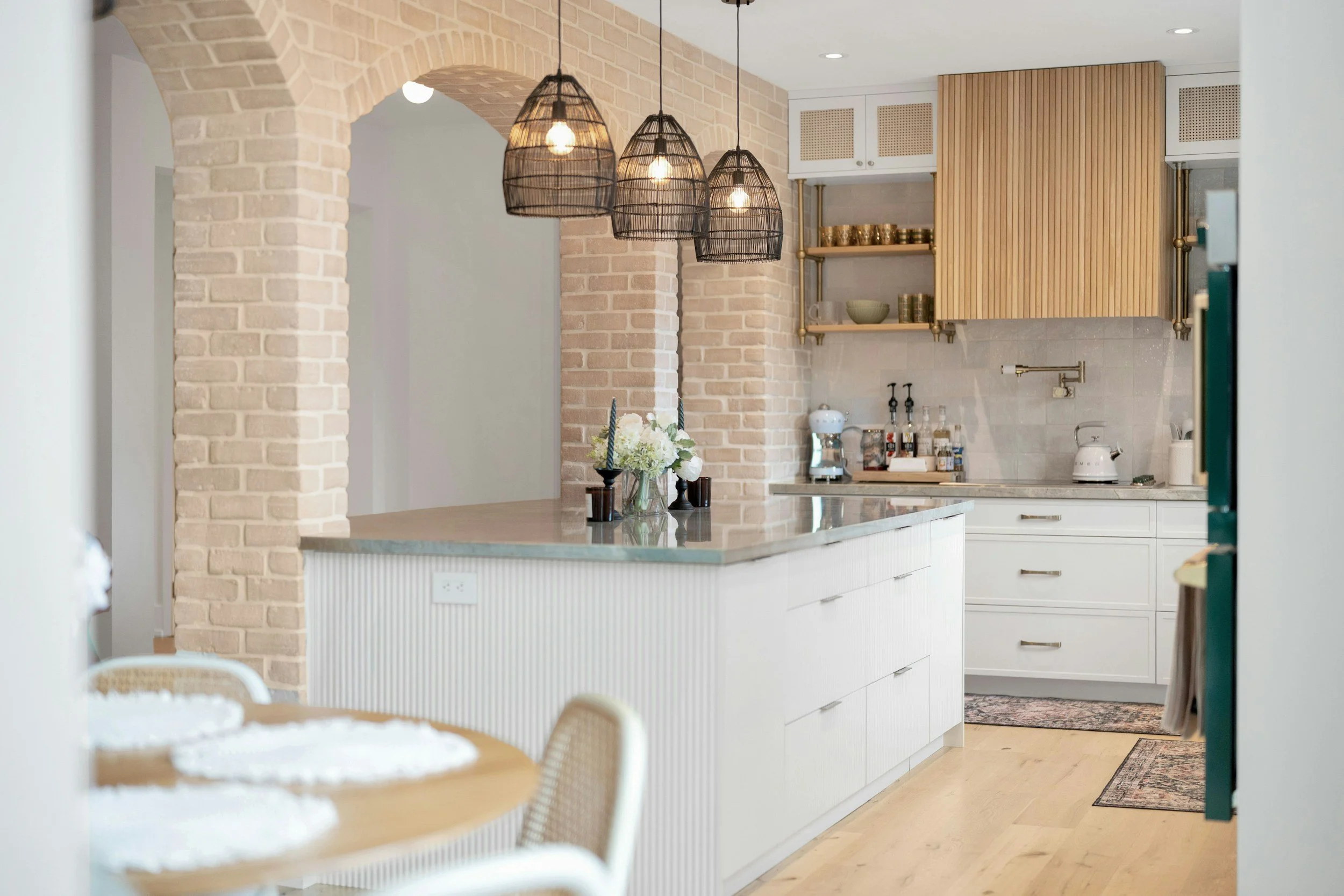 DEEP CLEANING KITCHEN