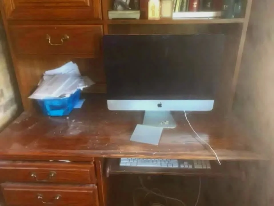Office to be cleaned, Minnesota 