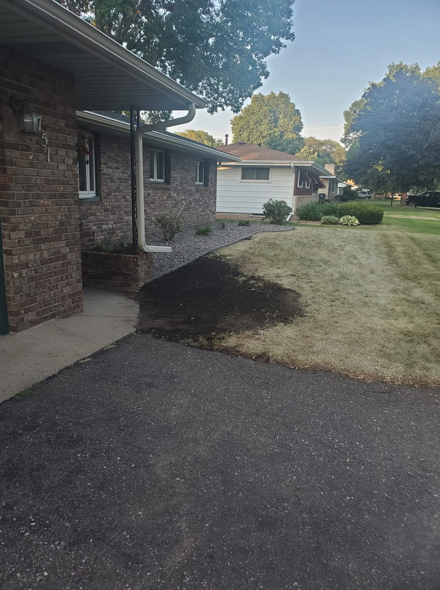 lawn care and mulch installation
