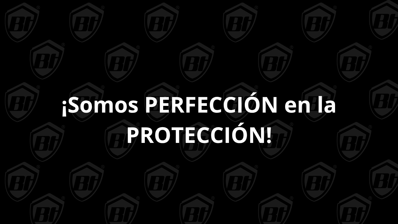 Texto en pantalla que dice ¡Somos PERFECCIÓN en la PROTECCIÓN! con fondo negro y patrón de escudos con la letra BC.