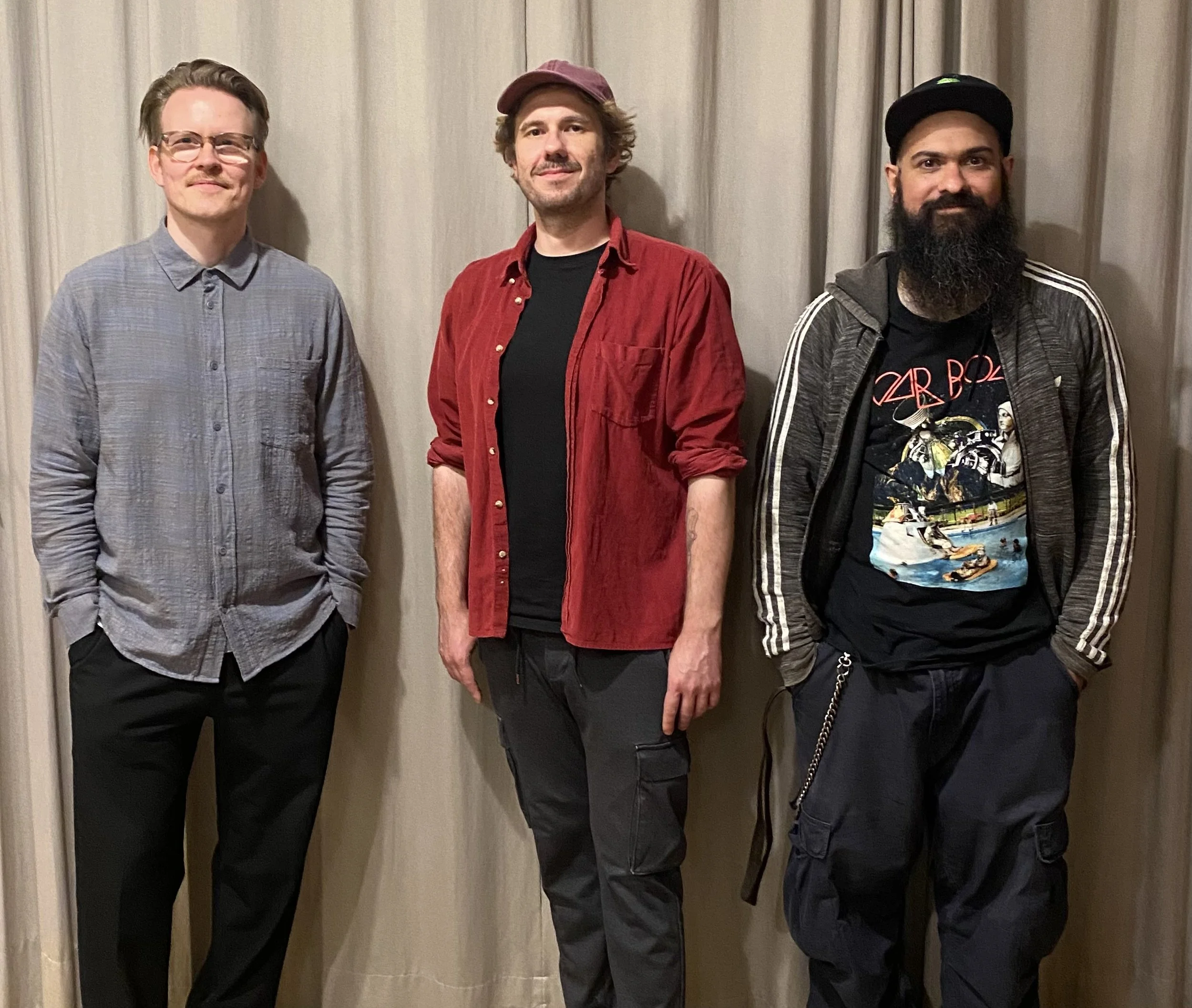 IdN Achse. Stefan Karl Schmid, Reza Askari, Max Autsch. Interaktion durch Nichtspielen.