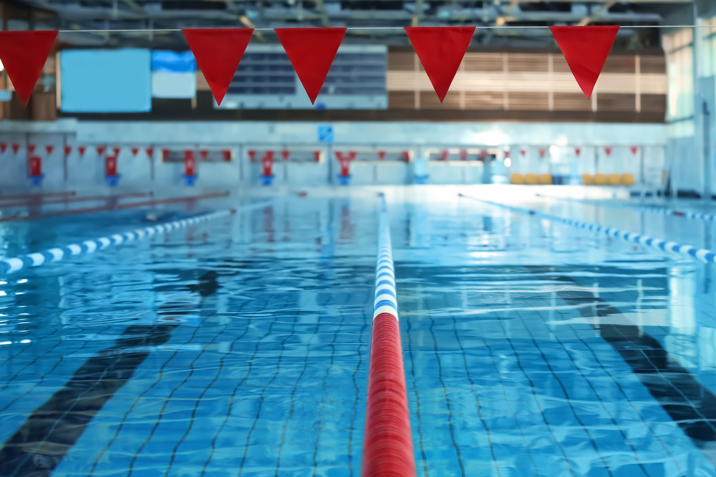 Piscine e uscite scolastiche: cosa deve verificare la scuola