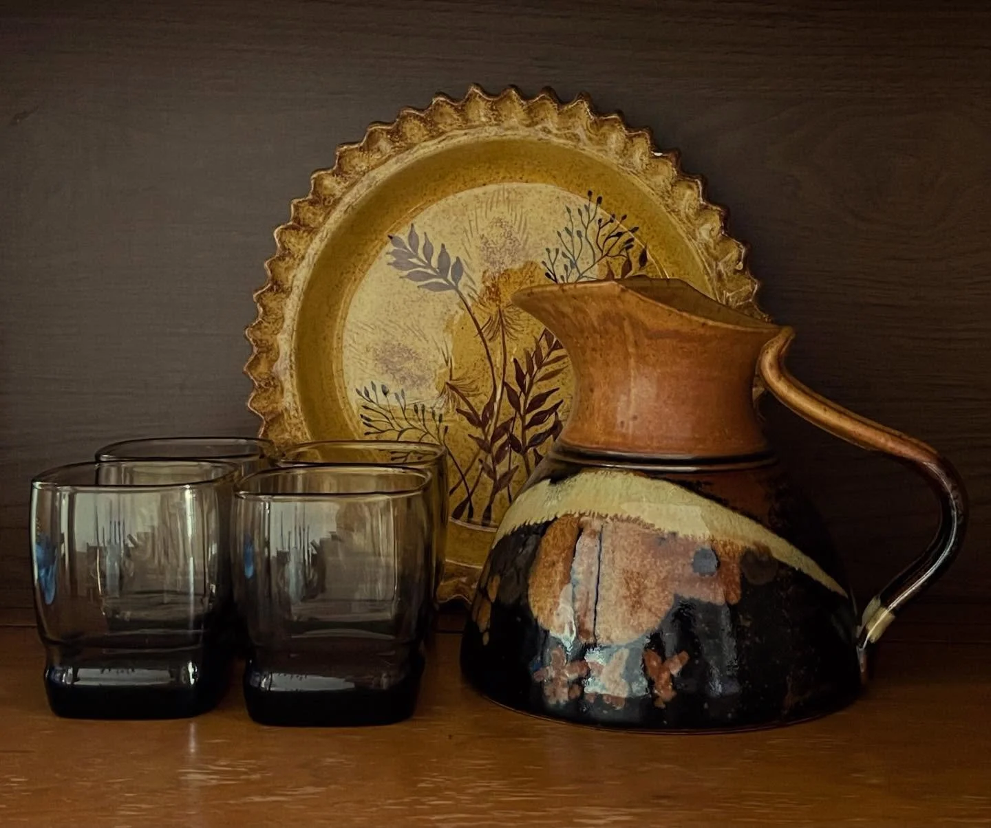 A quiet corner of collected things where vintage finds live together in HRMNY. #vintagehome #vintagedecor #homeaesthetic #kitchenvibes #bohohome