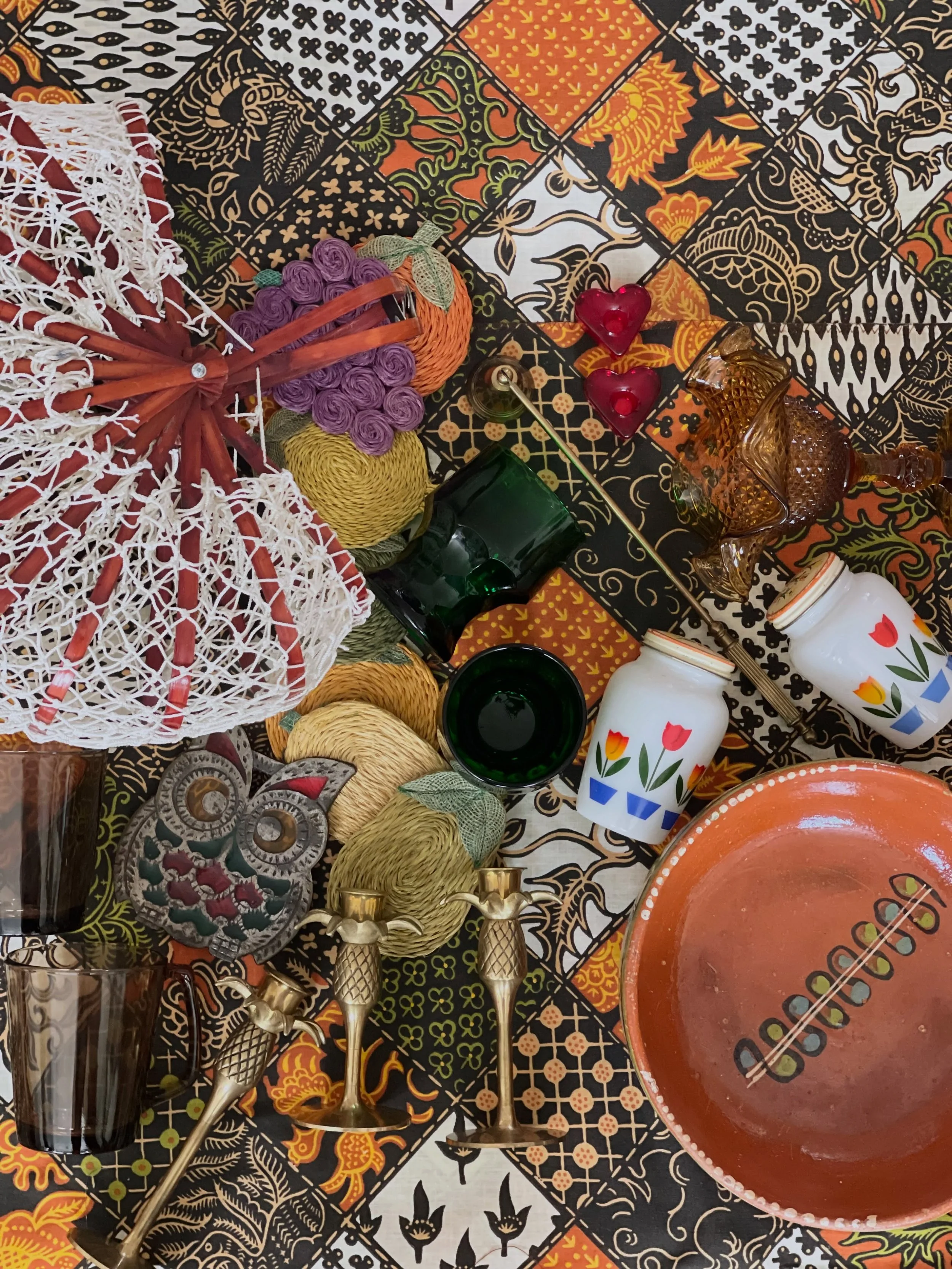 The kids are back in school&hellip; now it&rsquo;s your turn to bring home something you love.  Which vintage find are you taking home? #VintageHomeDecor #vintagefinds #CollectedHome #cozyhome #BackToSchool