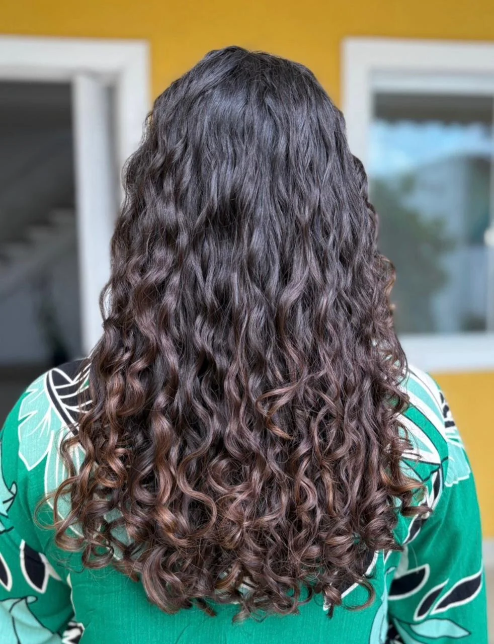 cabelo cacheado pós corte 