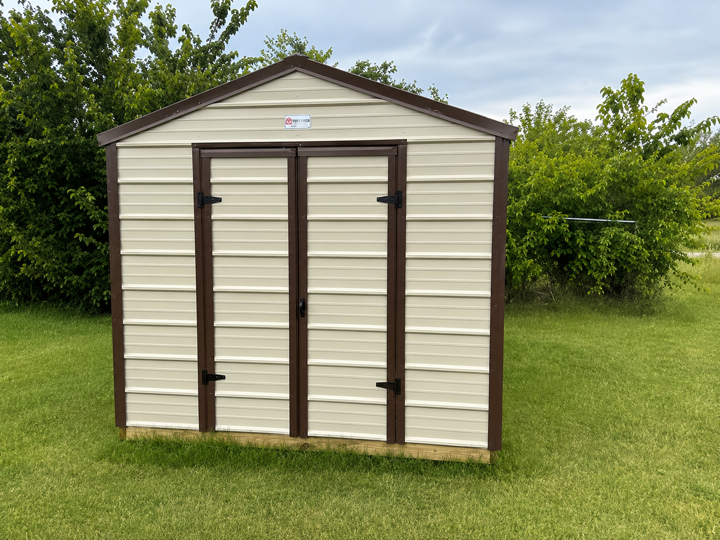 8x12-UtilityBuilding-Front.png