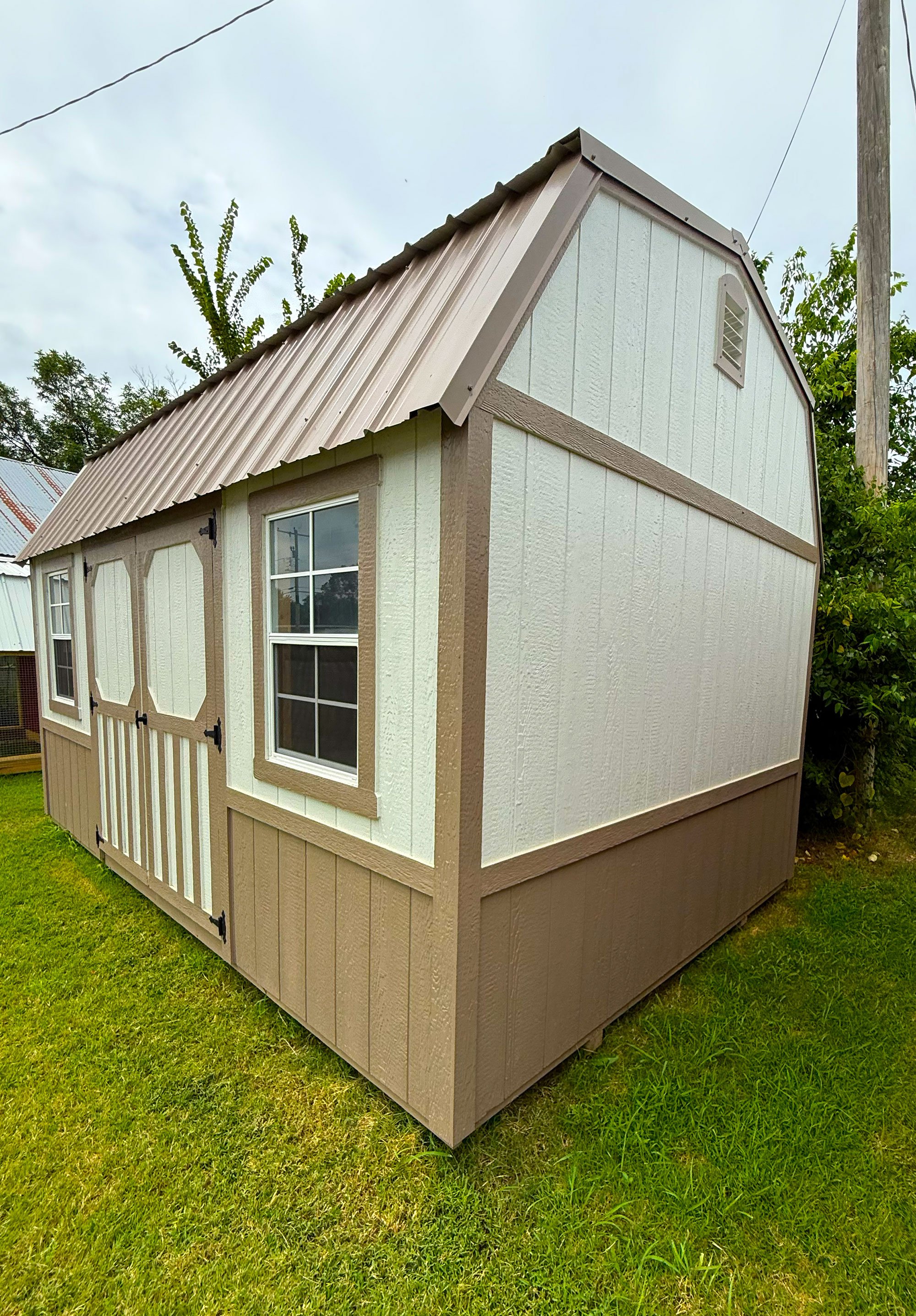 Side Lofted Barn, 10' x 16'