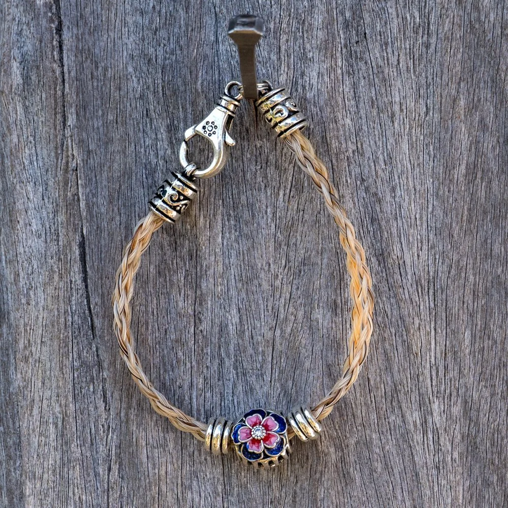 Bracelet Taffy with flower bead and antique large clasp - Med/large size