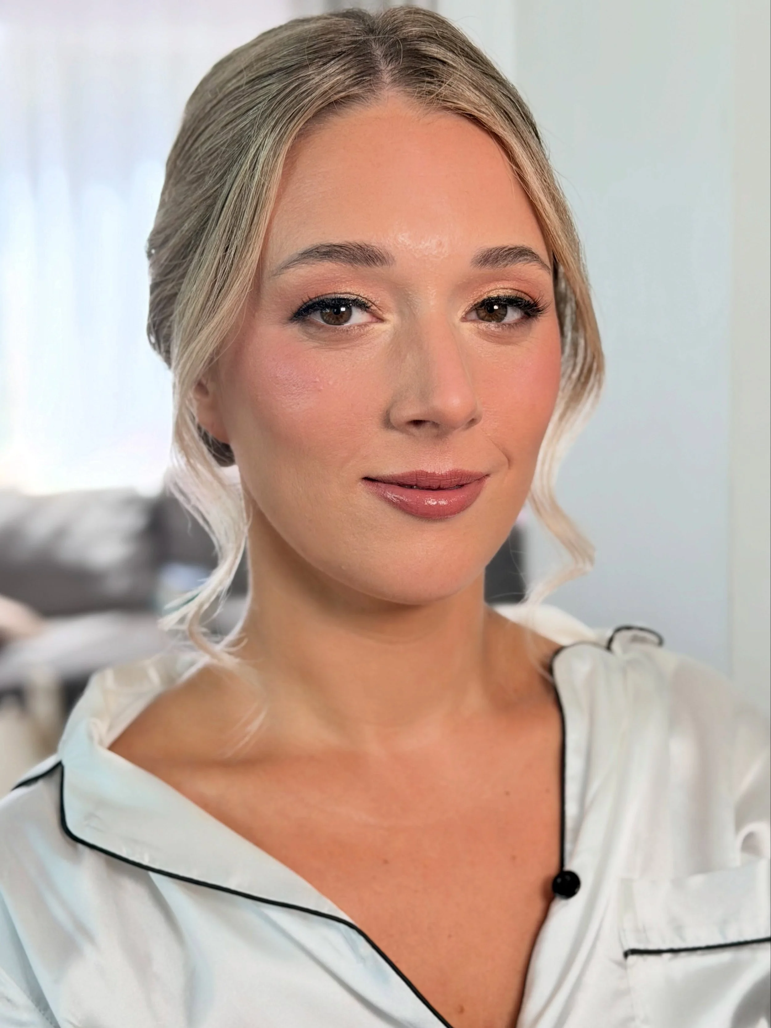 @mckinnoncasey bridal glow 🤍✨

Soft golden eyes, fresh luminous skin, a touch of rosy warmth and the perfect nude-pink lip 

There&rsquo;s something so beautiful about bridal makeup that doesn&rsquo;t overpower the bride. Just polished, radiant and 