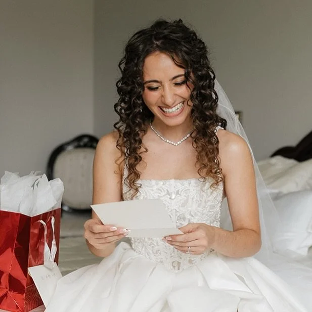 This is what bridal beauty should feel like. 🤍

Just you&mdash;glowing, joyful and completely present in the moment.

Unmistakably herself. Just elevated.

Hair and makeup by Salwa Beauty Atelier
Now booking select 2027 Toronto brides.

#TorontoBrid