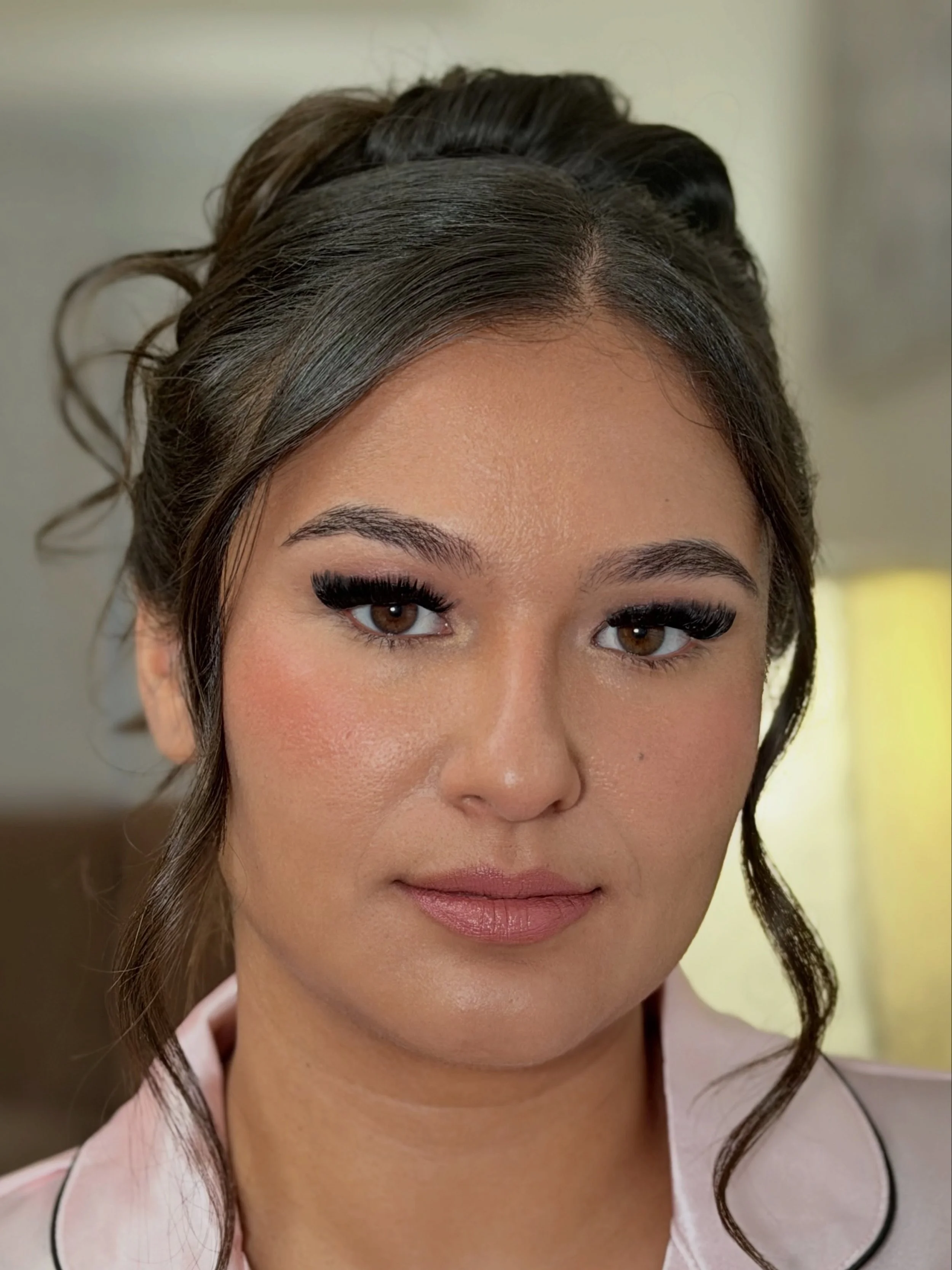 She didn&rsquo;t want too much blush &mdash; she wanted her eyes to be the moment. 🤍

So I kept the skin soft and radiant, the cheeks subtle, and added just enough definition to make her eyes pop.

The kind of makeup where you still look like you &m