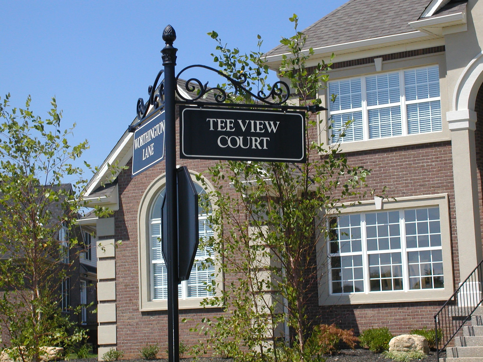 Glen Oaks Street Sign.JPG