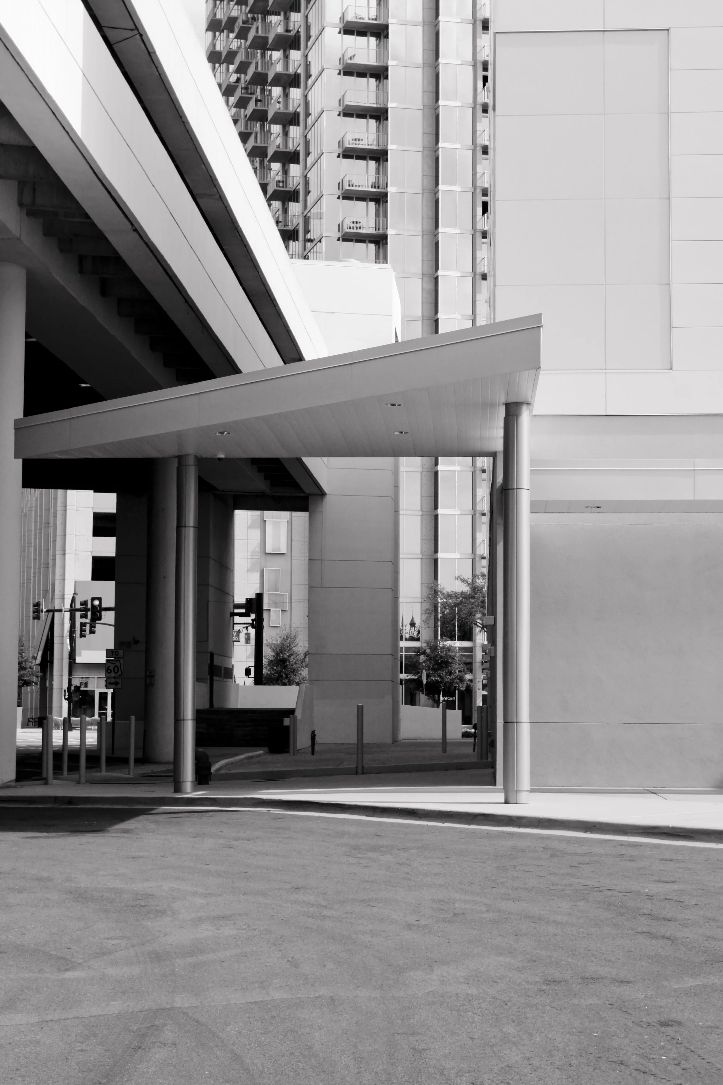downtown tampa - west gasparilla plaza