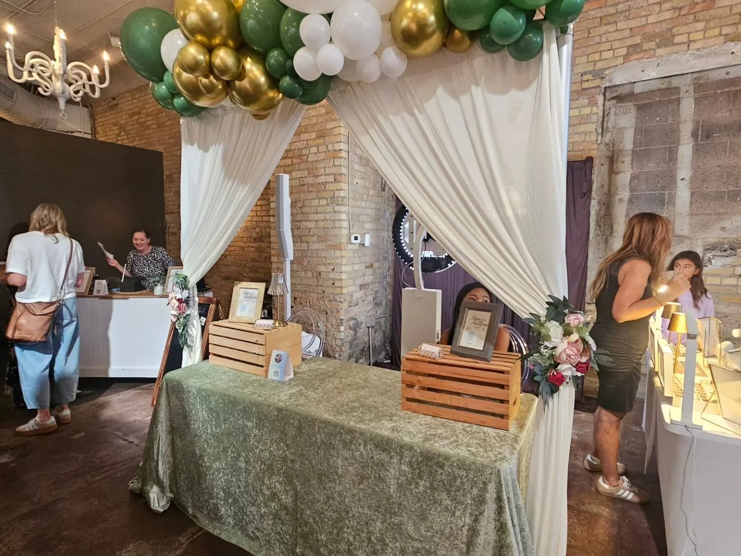 @meipopcreations and I had the opportunity to not only attend The Gather event in Minneapolis but also be among the many wonderful vendors who made the day special at @thejourneyevents_mn 🤍

We had the pleasure of meeting so many wonderful, inspirin