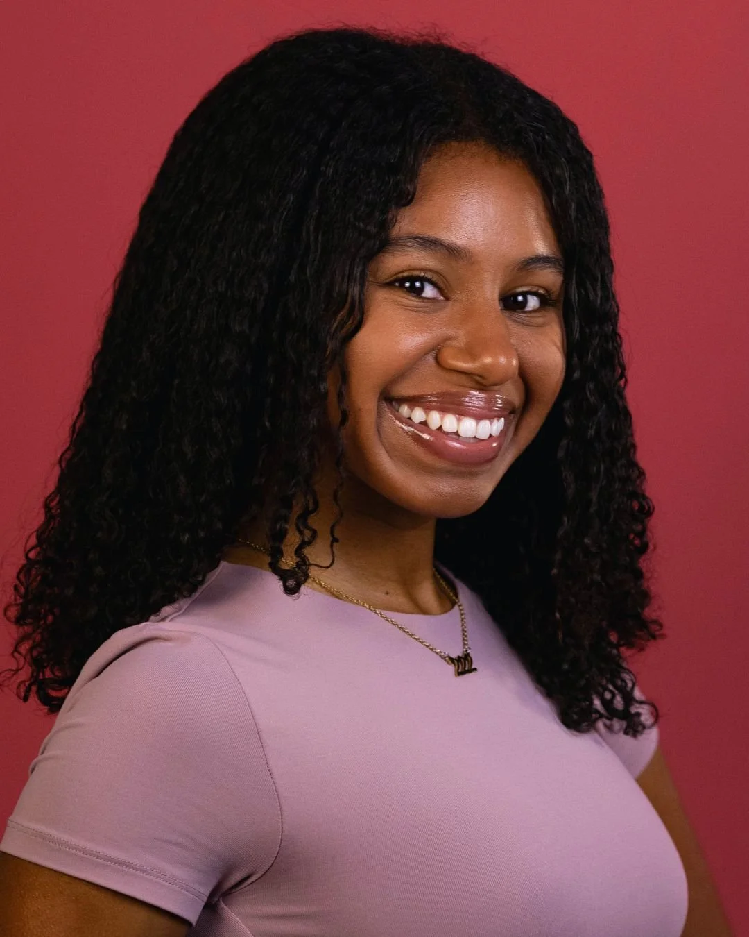 portlynn commercial headshot.jpg