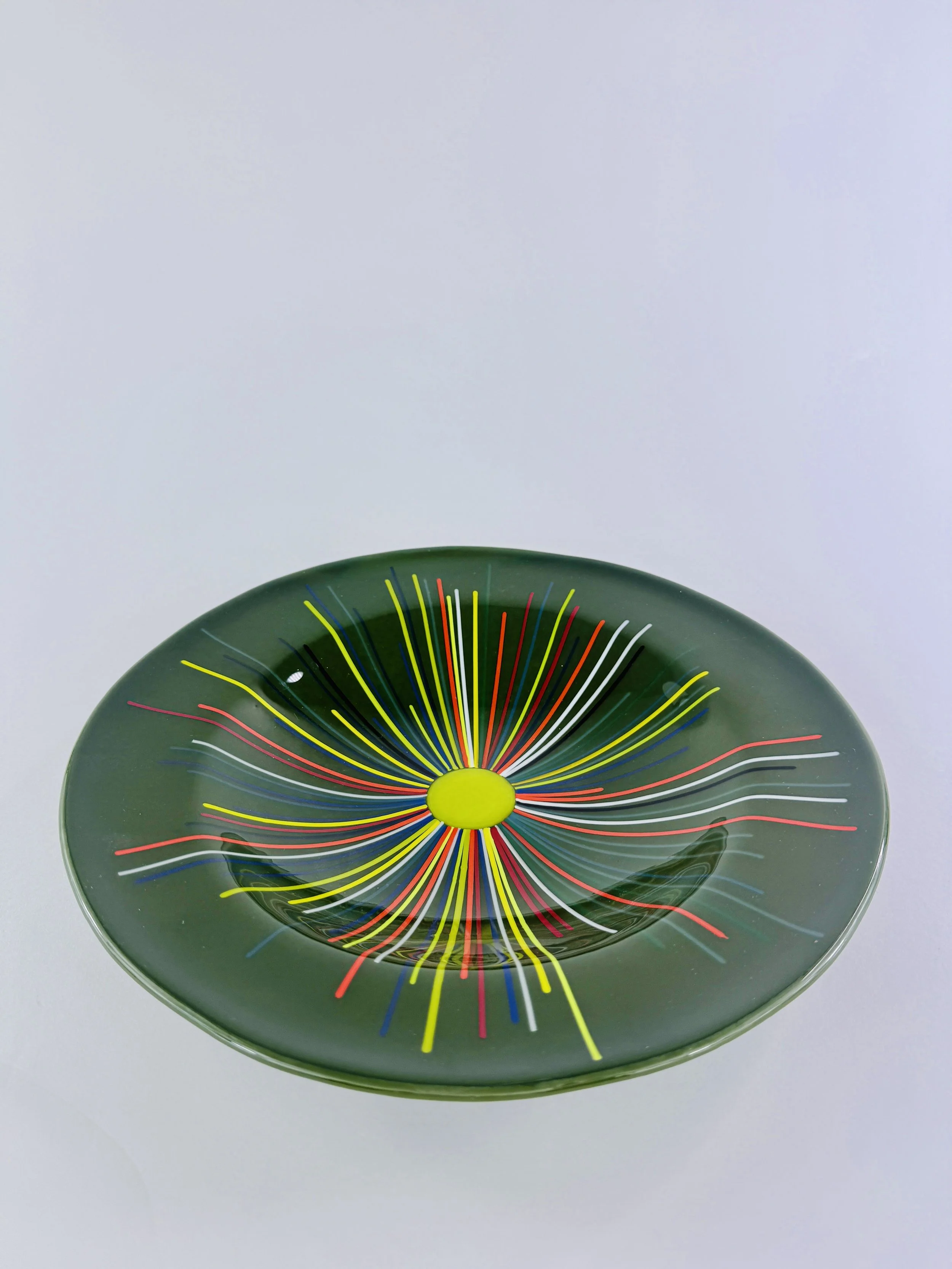 Green Stringer Sun Serving Bowl
