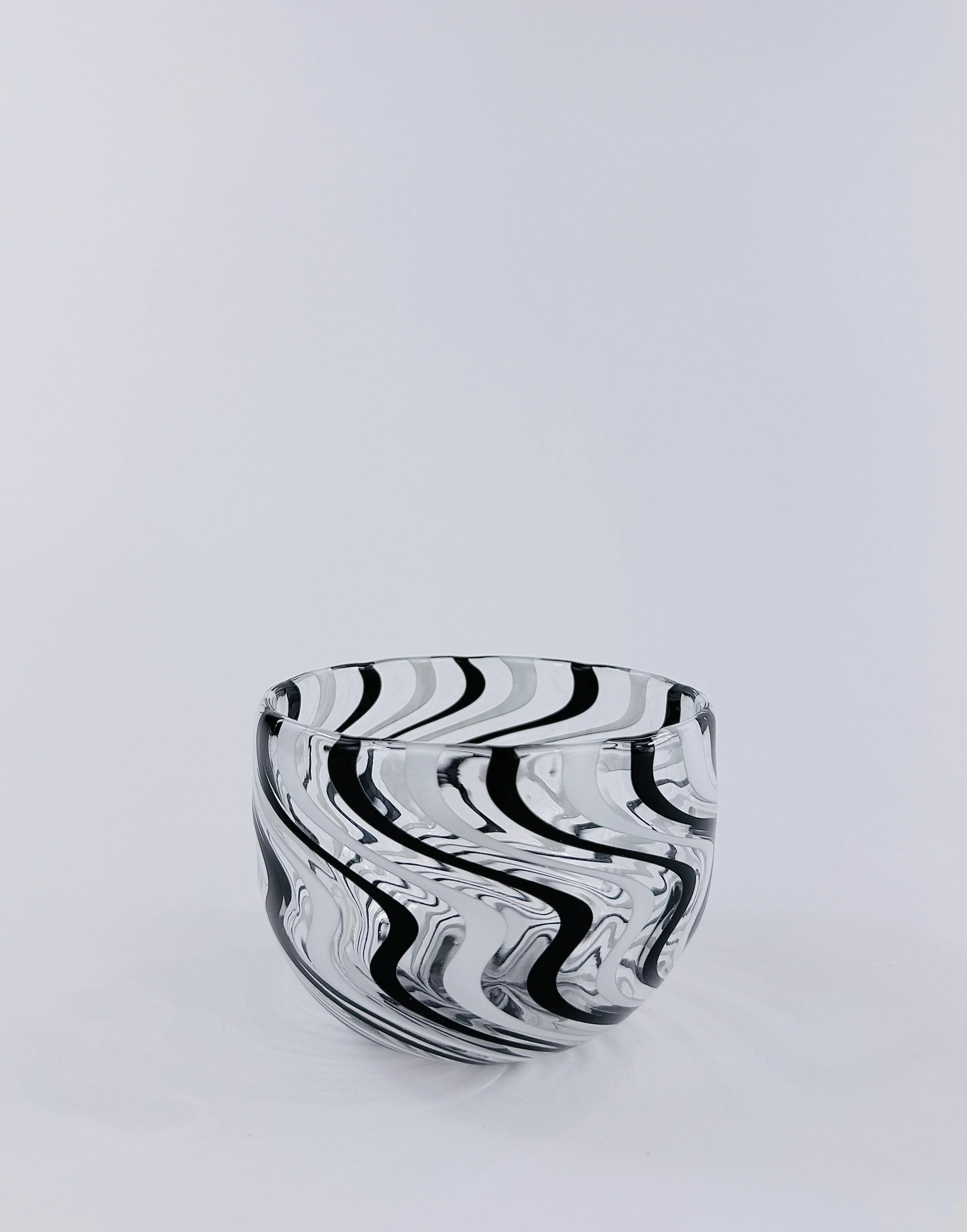 Black and White Cane Wig-wag Bowl