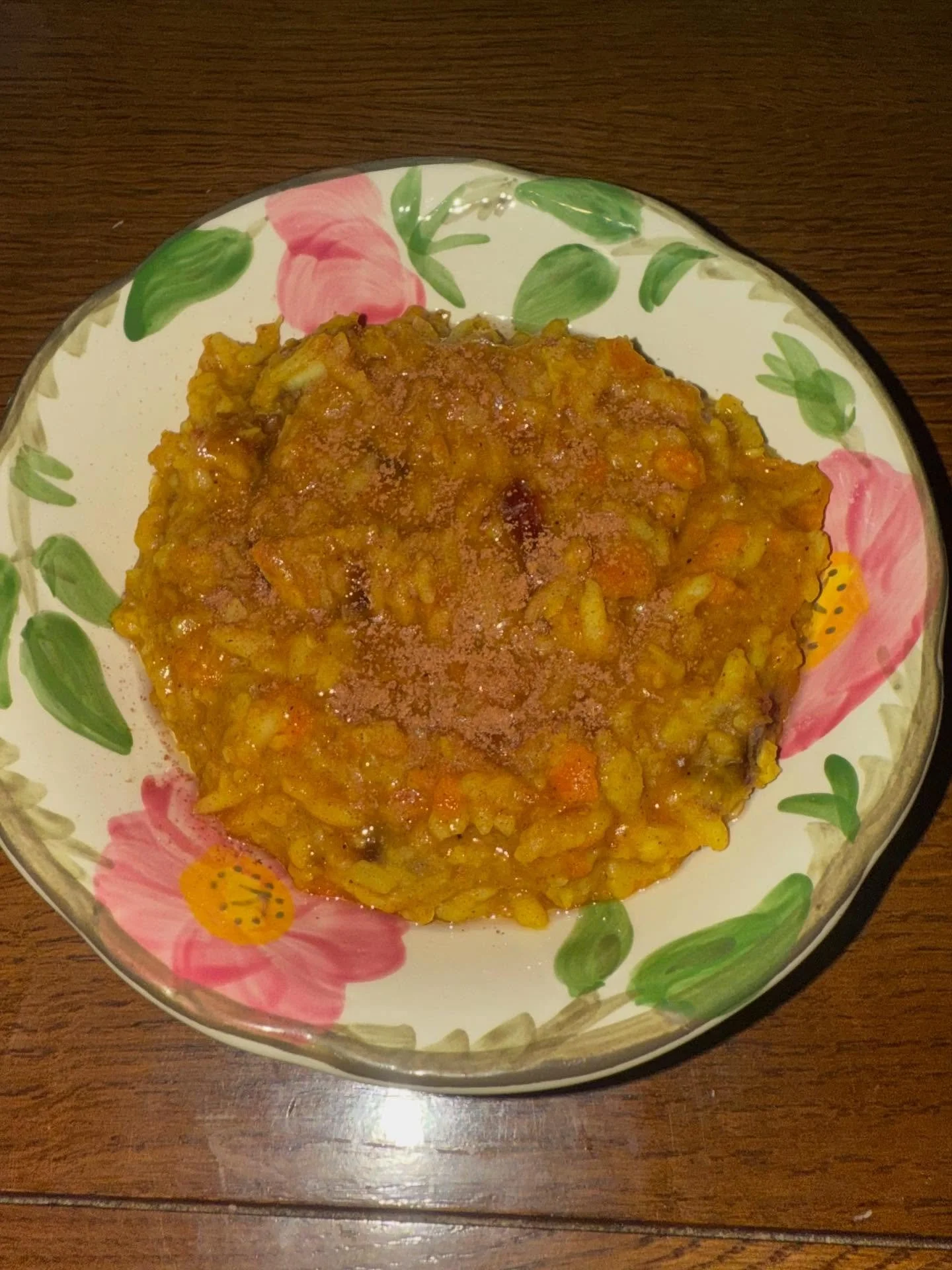 BREAKFAST KITCHADI | SERVES 4-8
Recipe by @simpleveda_ayurveda 
INGREDIENTS:
3 cups water
2/3 cup yellow split mung, soaked for 20 min + rinsed until water is clear
1 cinnamon stick
Large pinch salt
1/2 cup basmati rice
1/2 cup grated carrots
&frac12