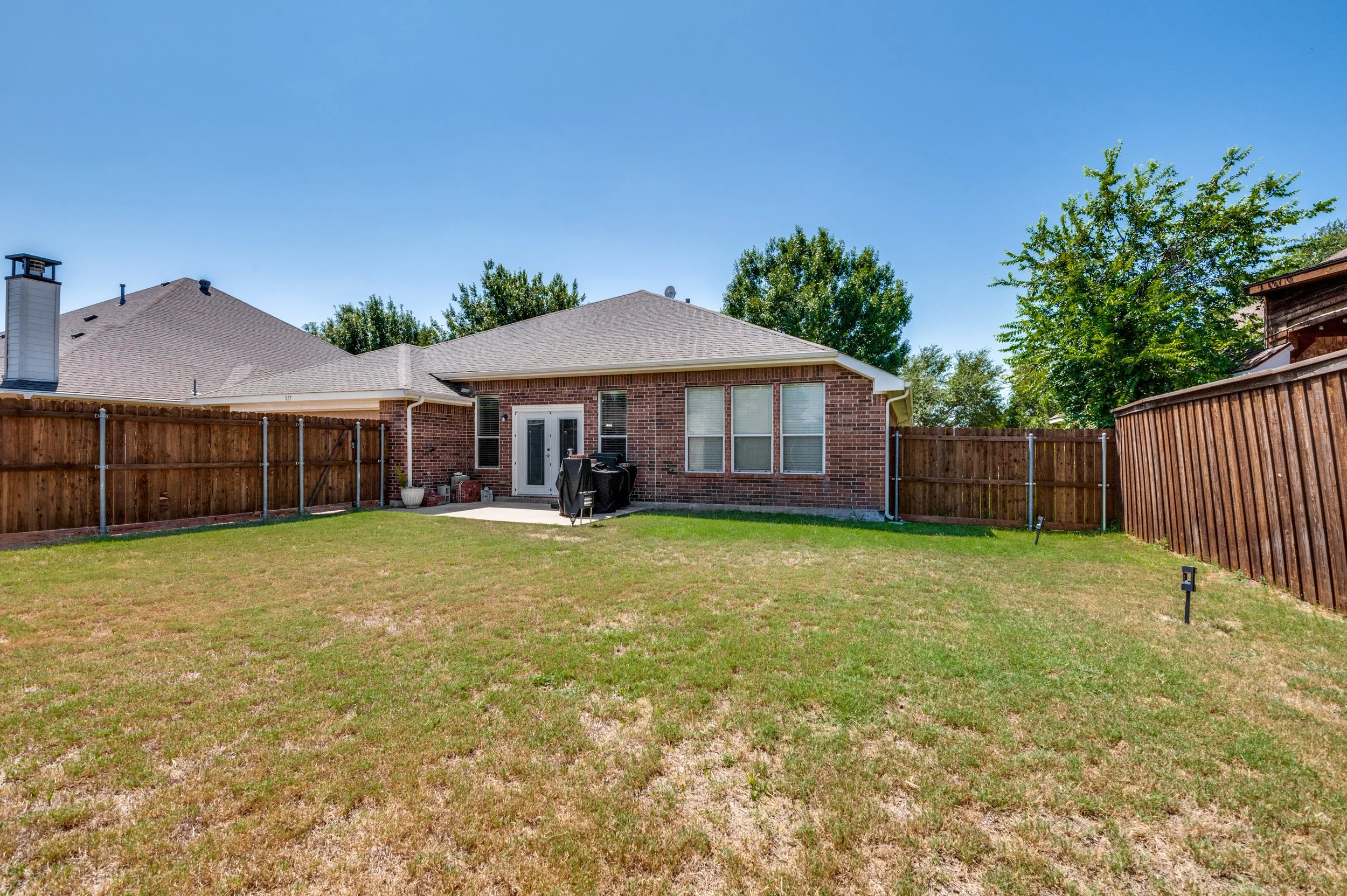 517-magnolia-ln-glenn-heights-tx-75154-High-Res-23.jpg