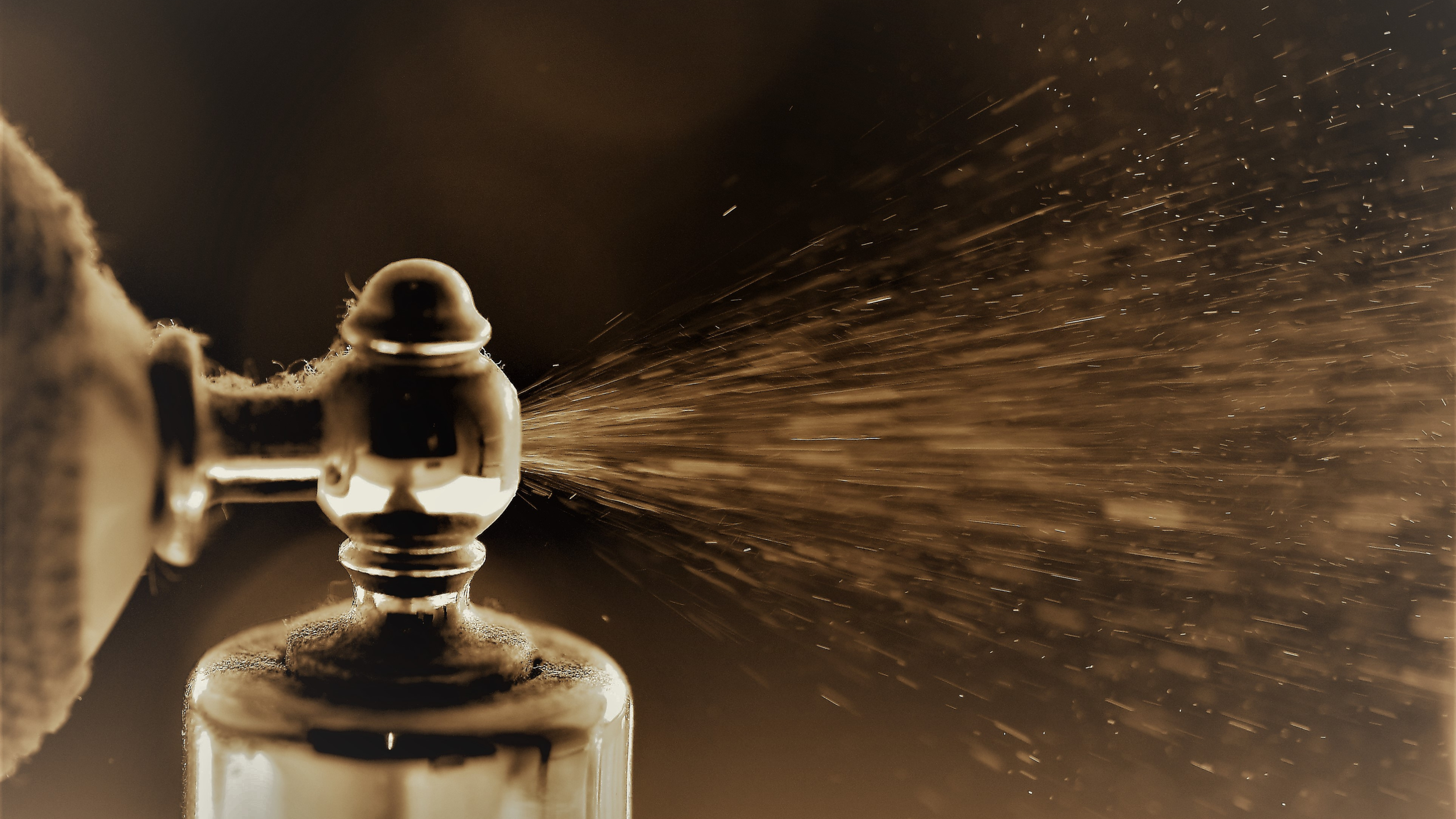 Our Perfumer can create or reproduce a bespoke perfume for you at Fragranzi