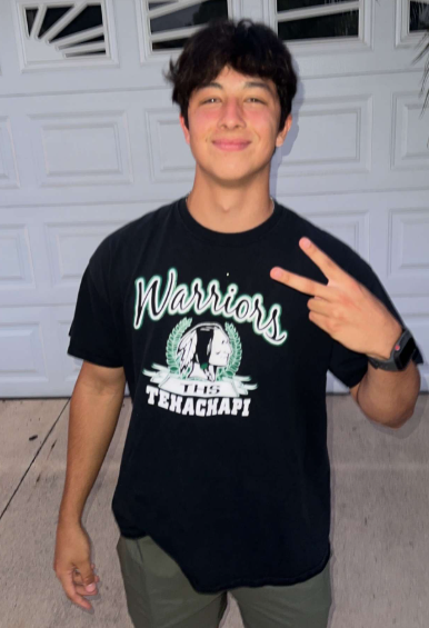 The image shows Ryan Conklin, - a viral social media influencer on platforms such as Tiktok, Instagram, Youtube, Snapchat and Twitch. This image specifically is the profile picture for Ryan on all his social media accounts.